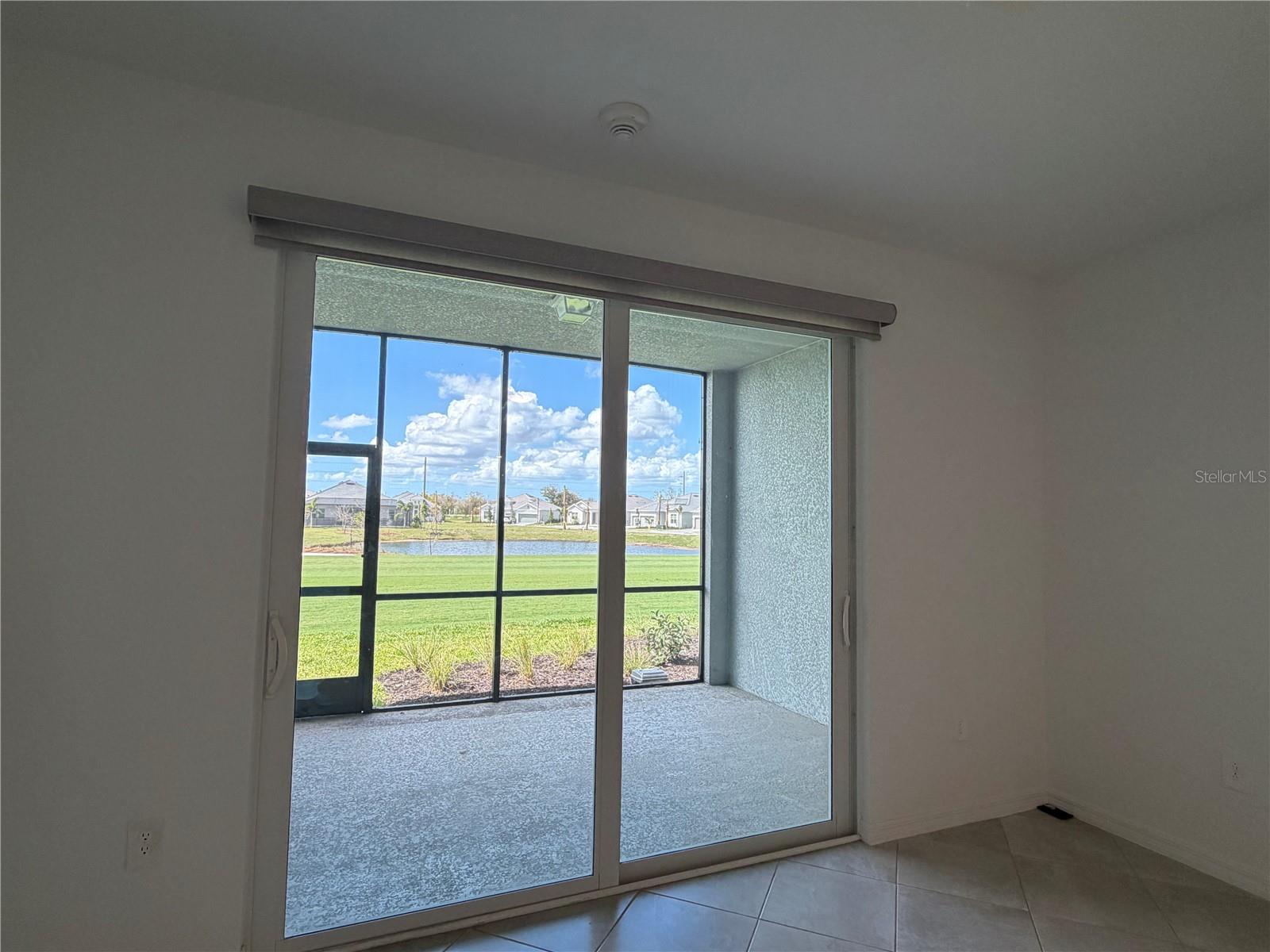 19015 SCALLOP LOOP #101