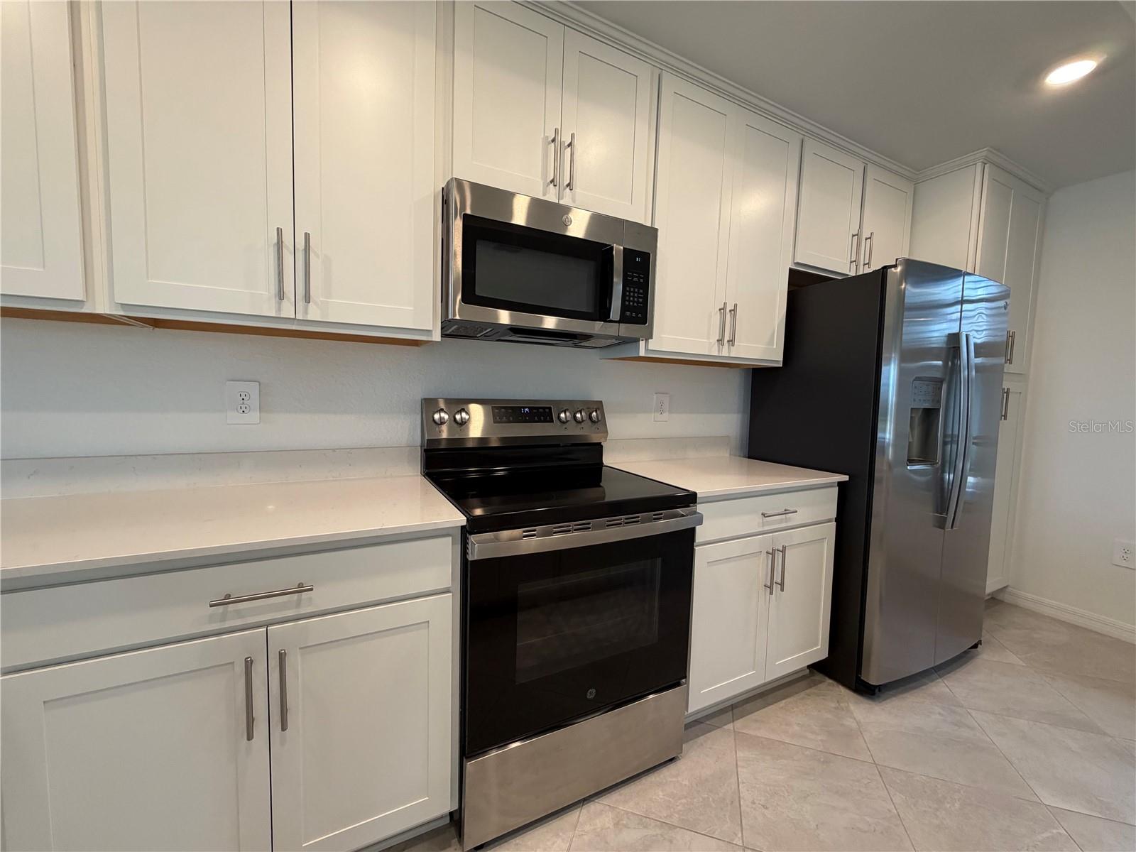 19015 SCALLOP LOOP #101