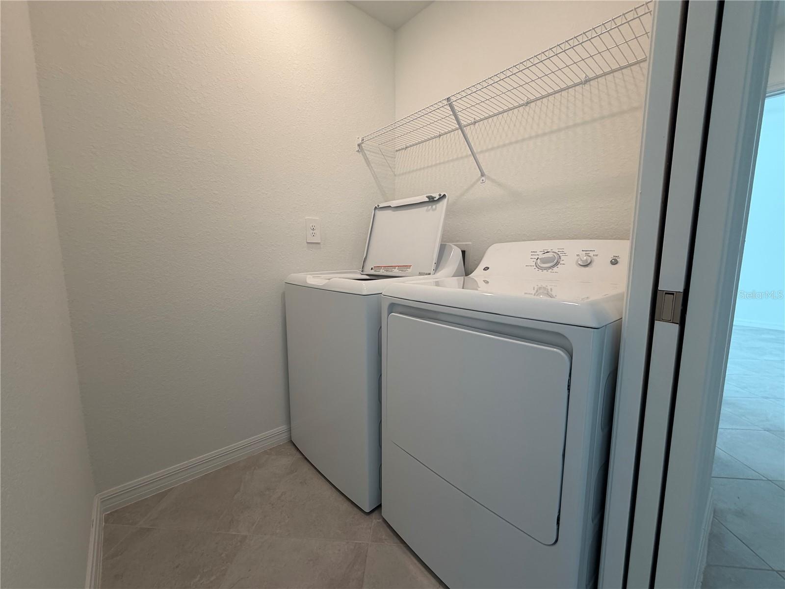 19015 SCALLOP LOOP #101