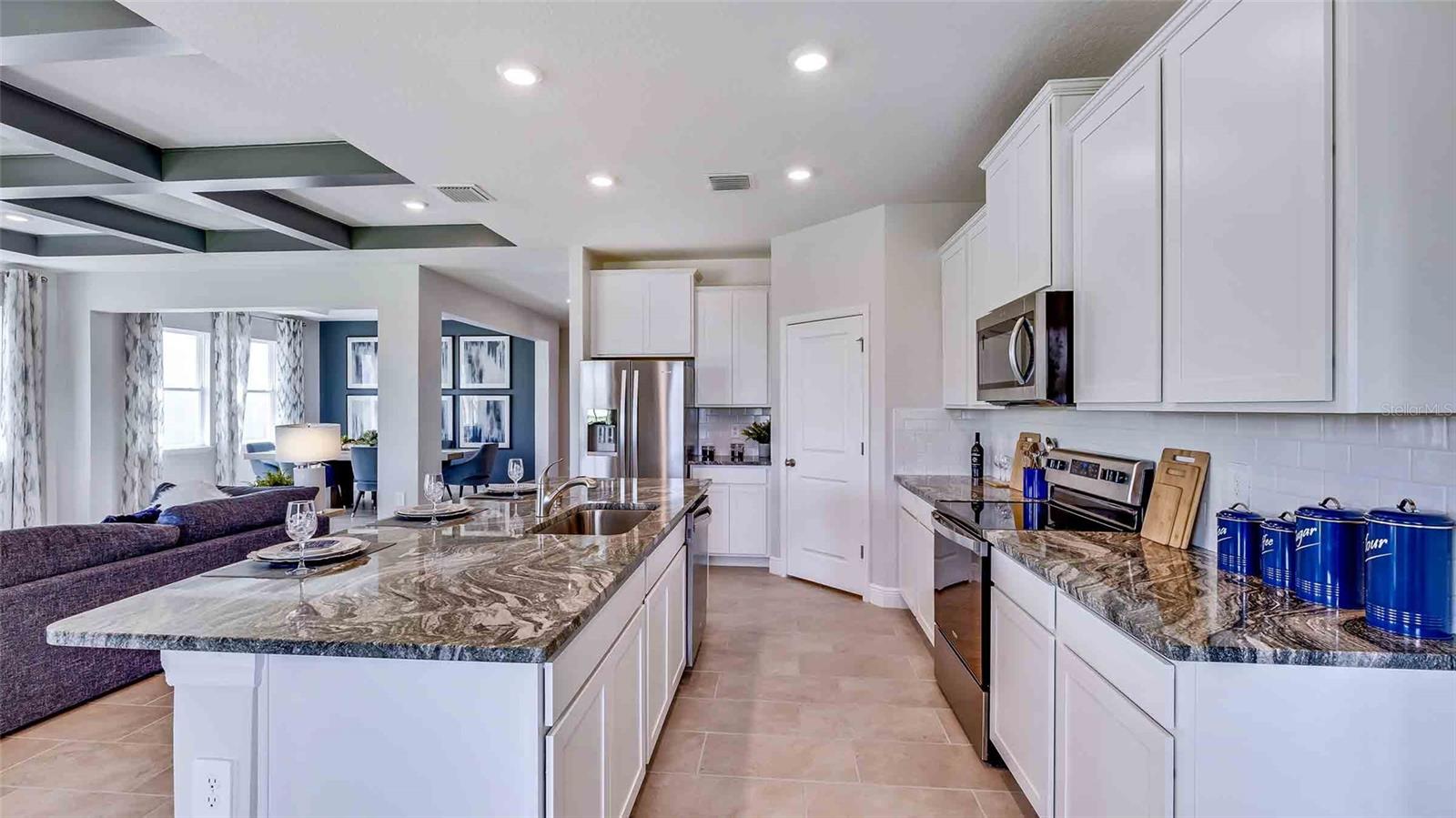 3827 BUTTE TRL
