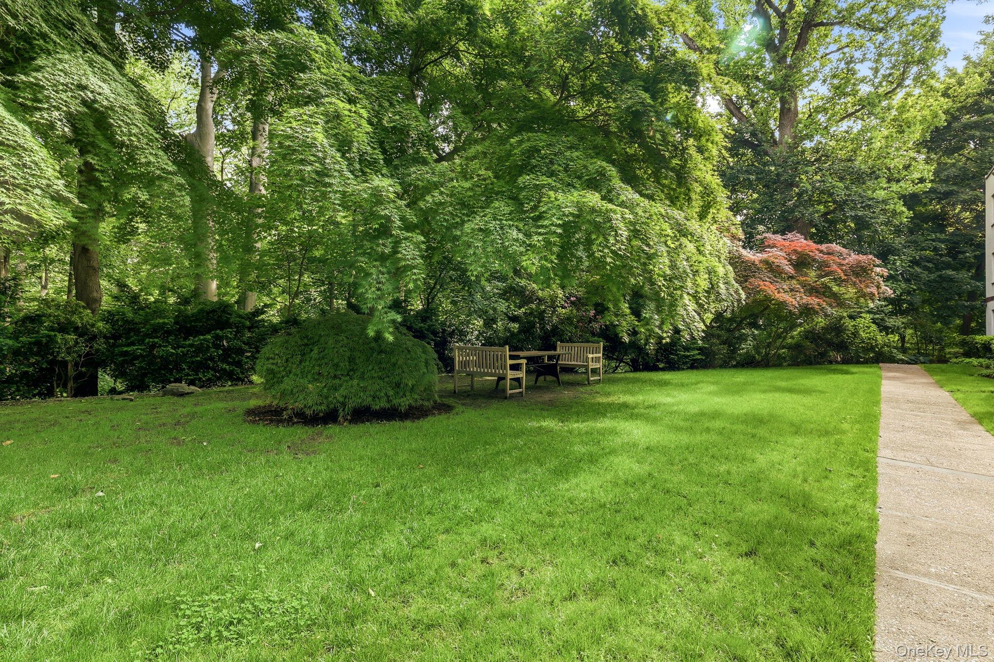 22 Alden Place Unit: 22