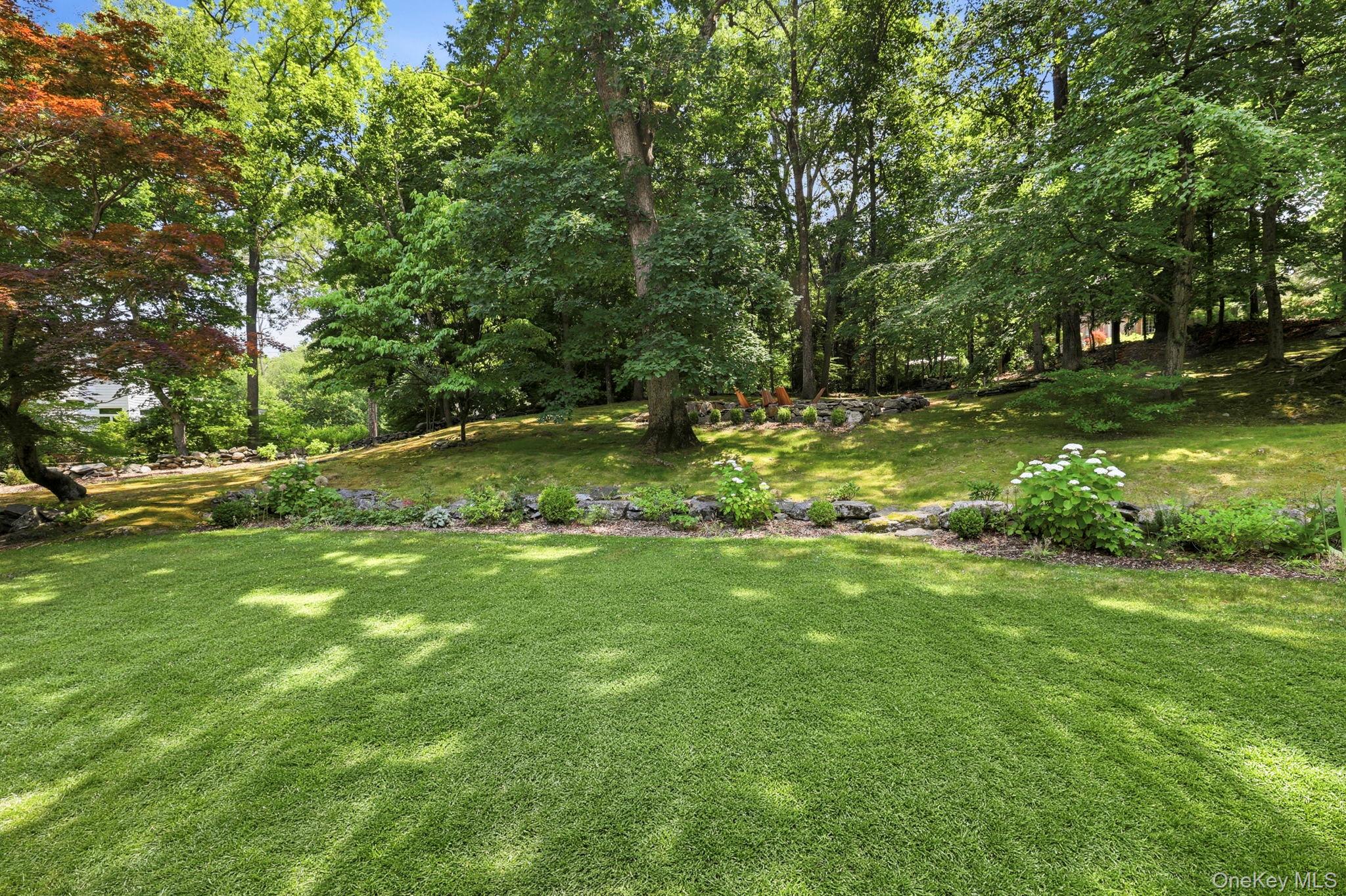 670 Long Hill Road W