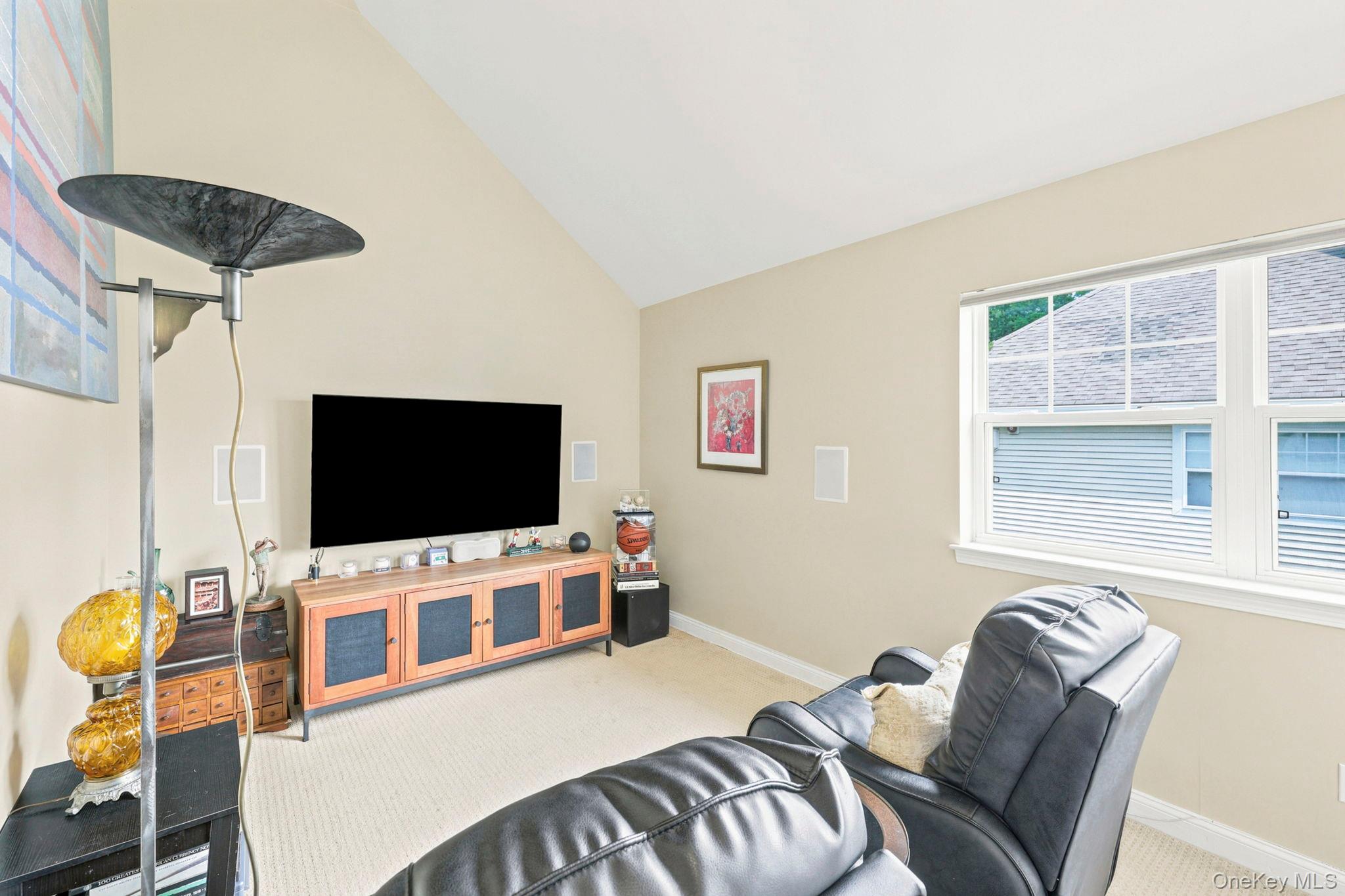 15 Winding Ridge Road