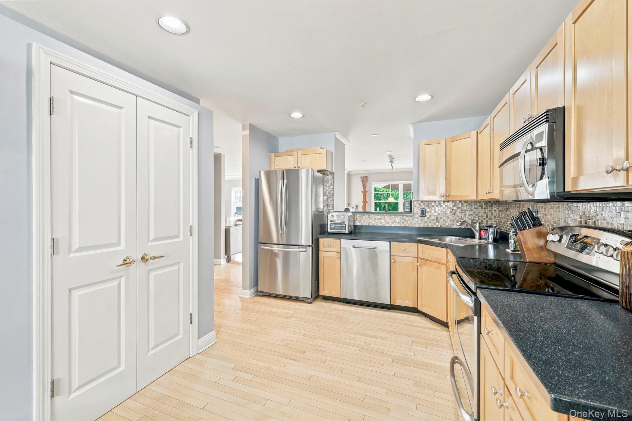 15 Winding Ridge Road