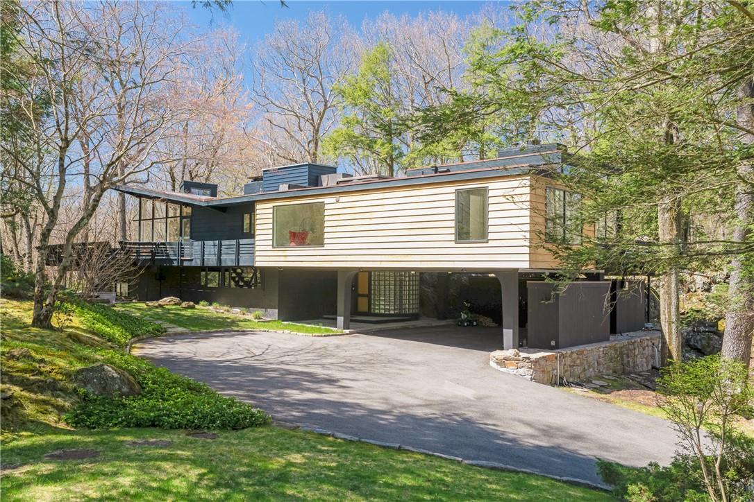 11 Laurel Lane