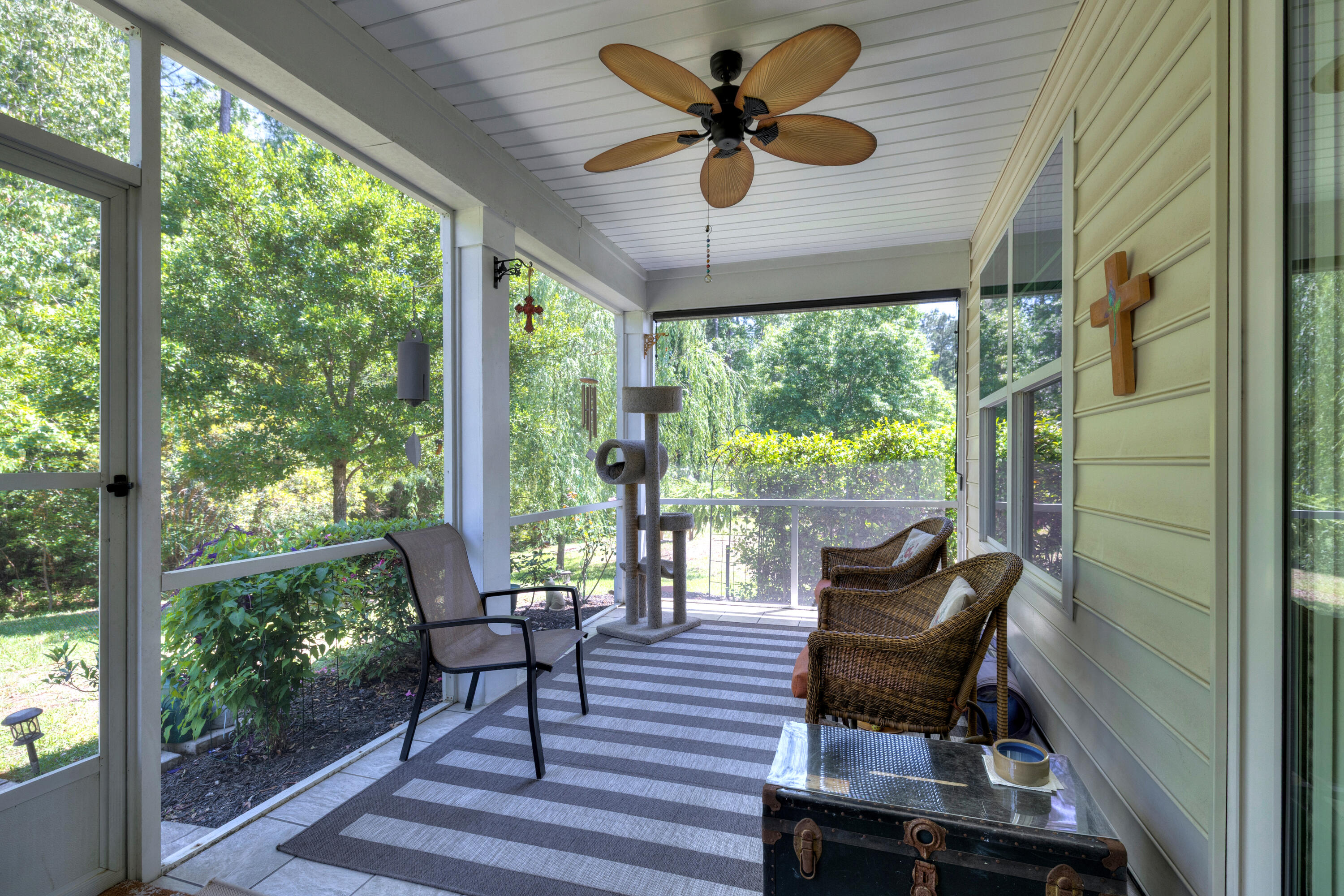 2412 Hummingbird Lane