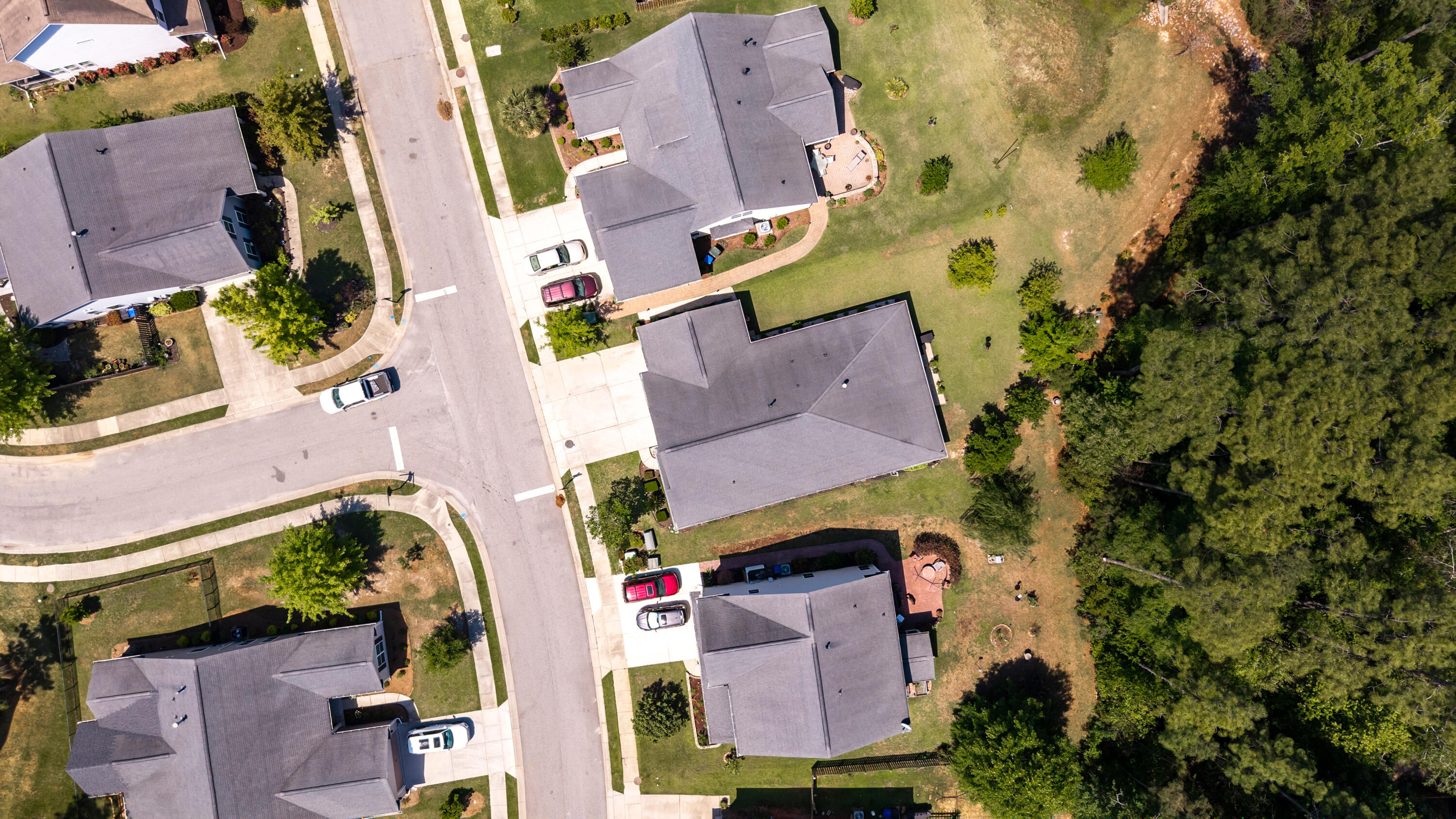 2412 Hummingbird Lane