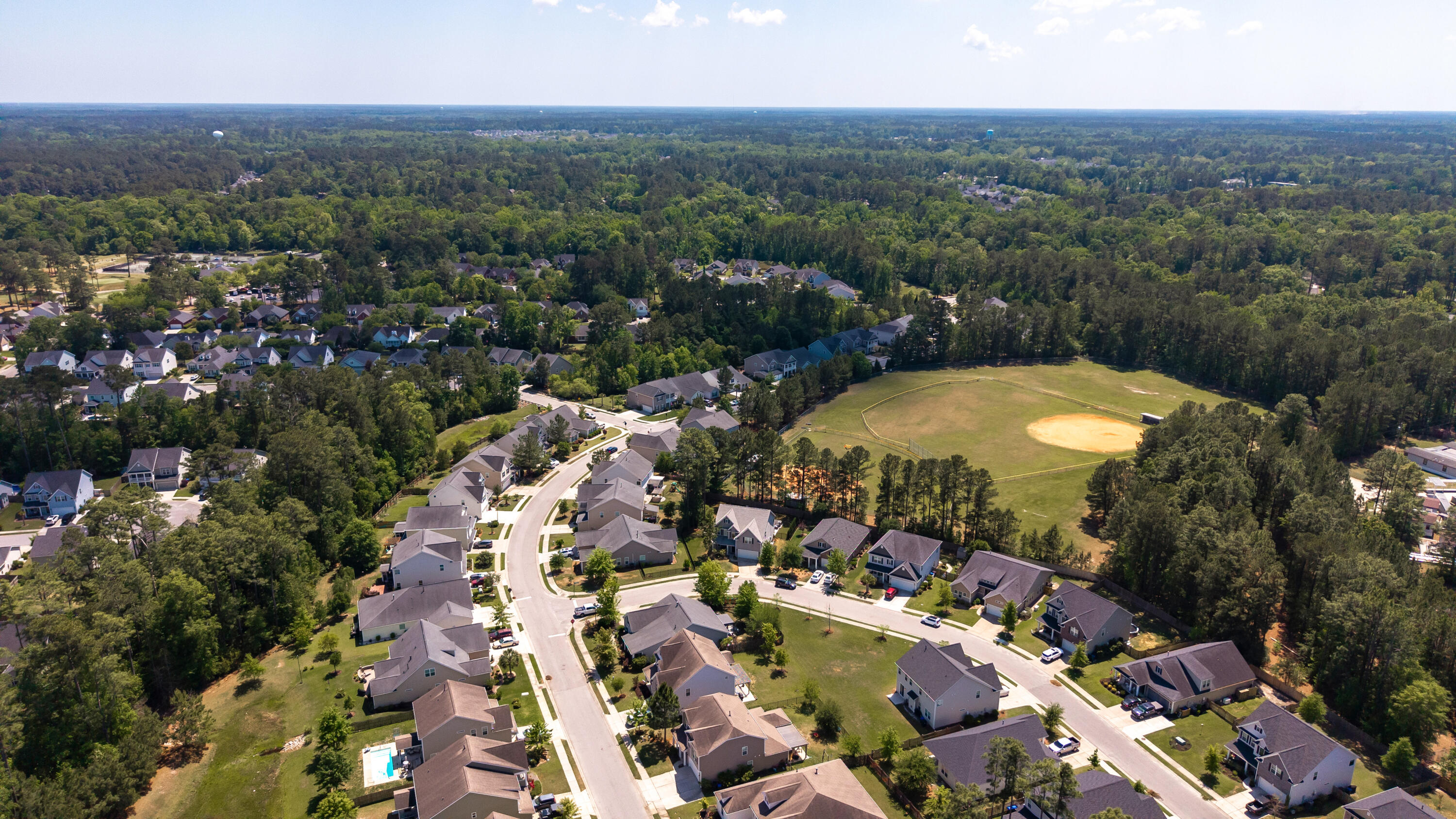 2412 Hummingbird Lane