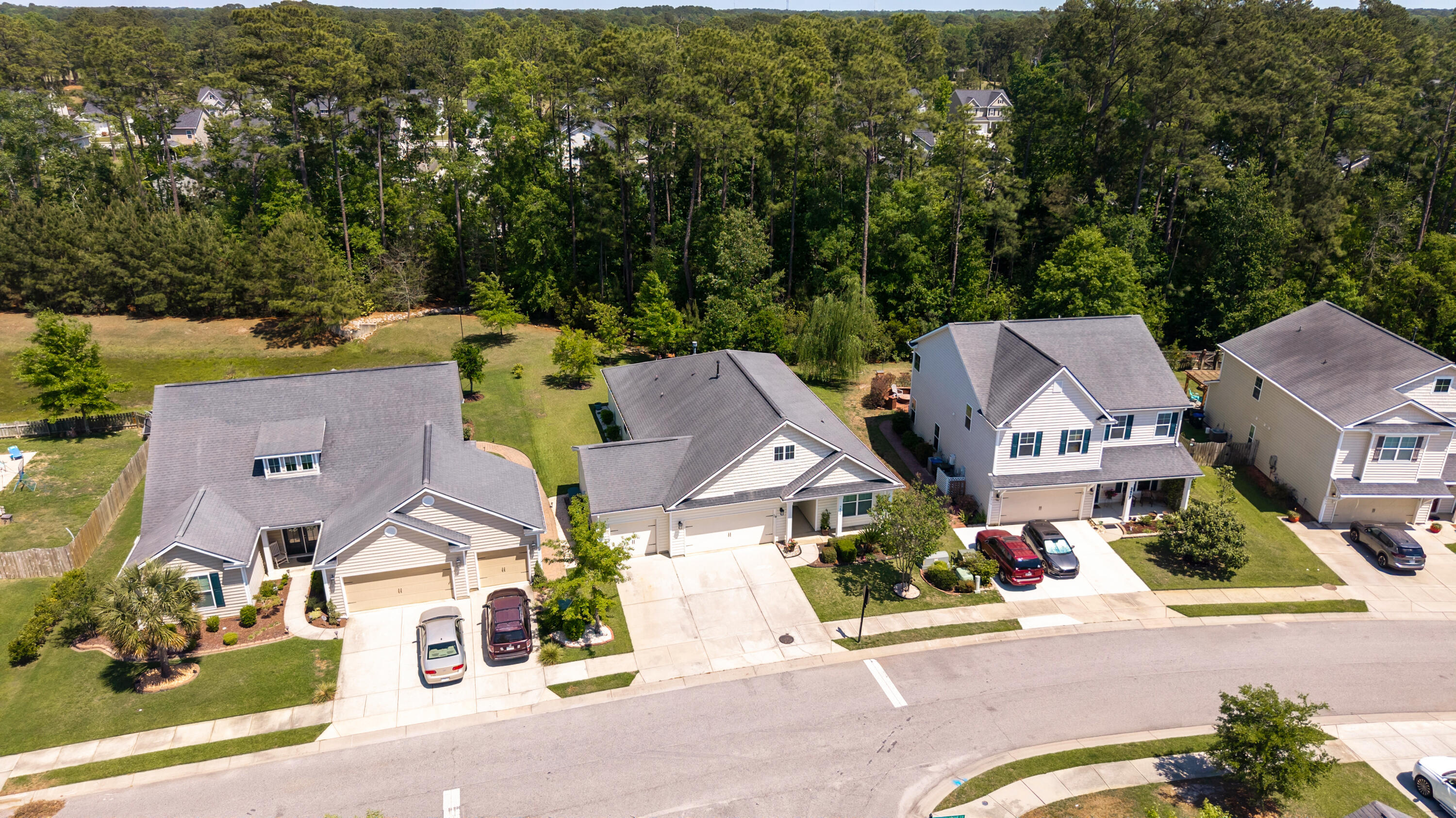 2412 Hummingbird Lane