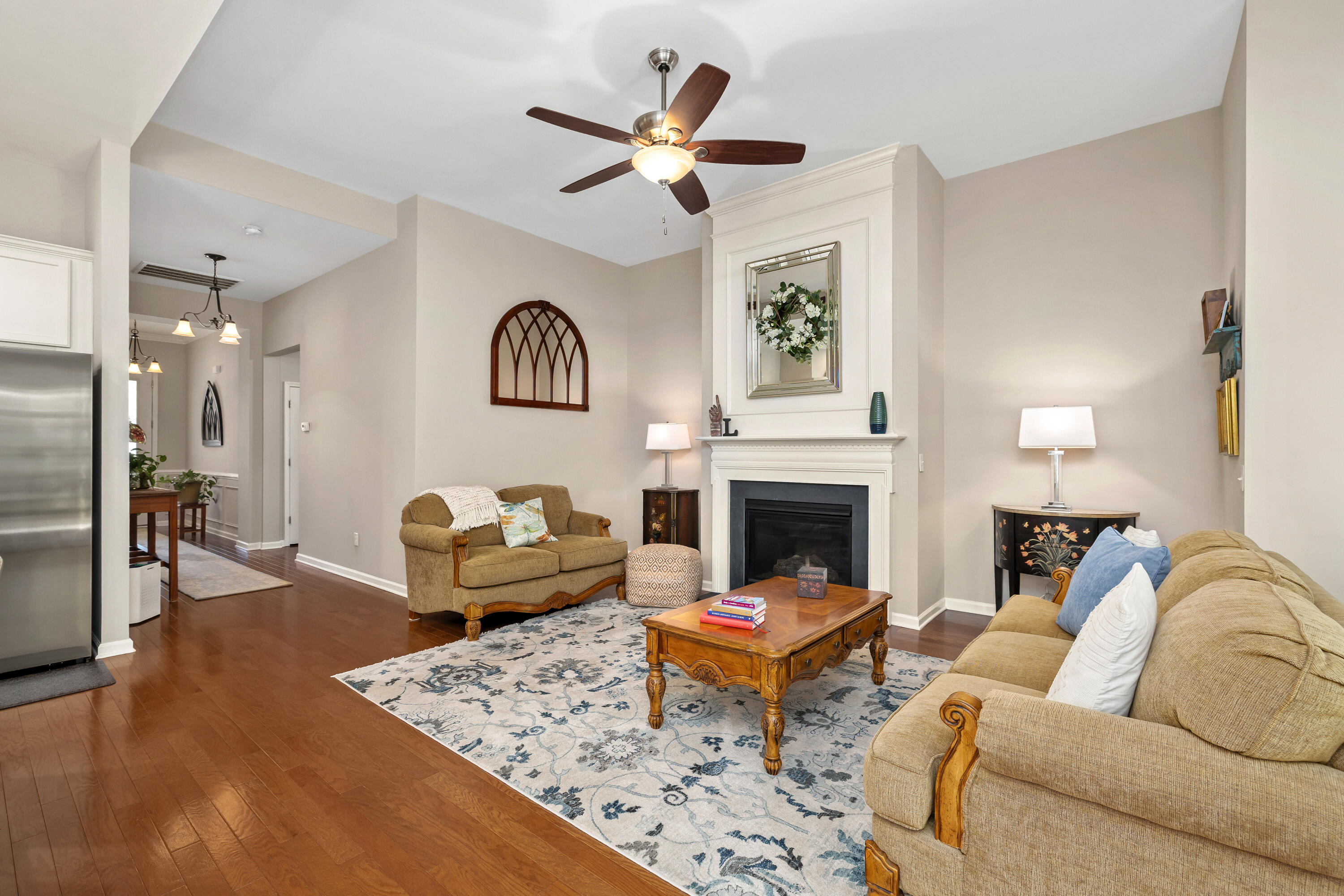 2412 Hummingbird Lane