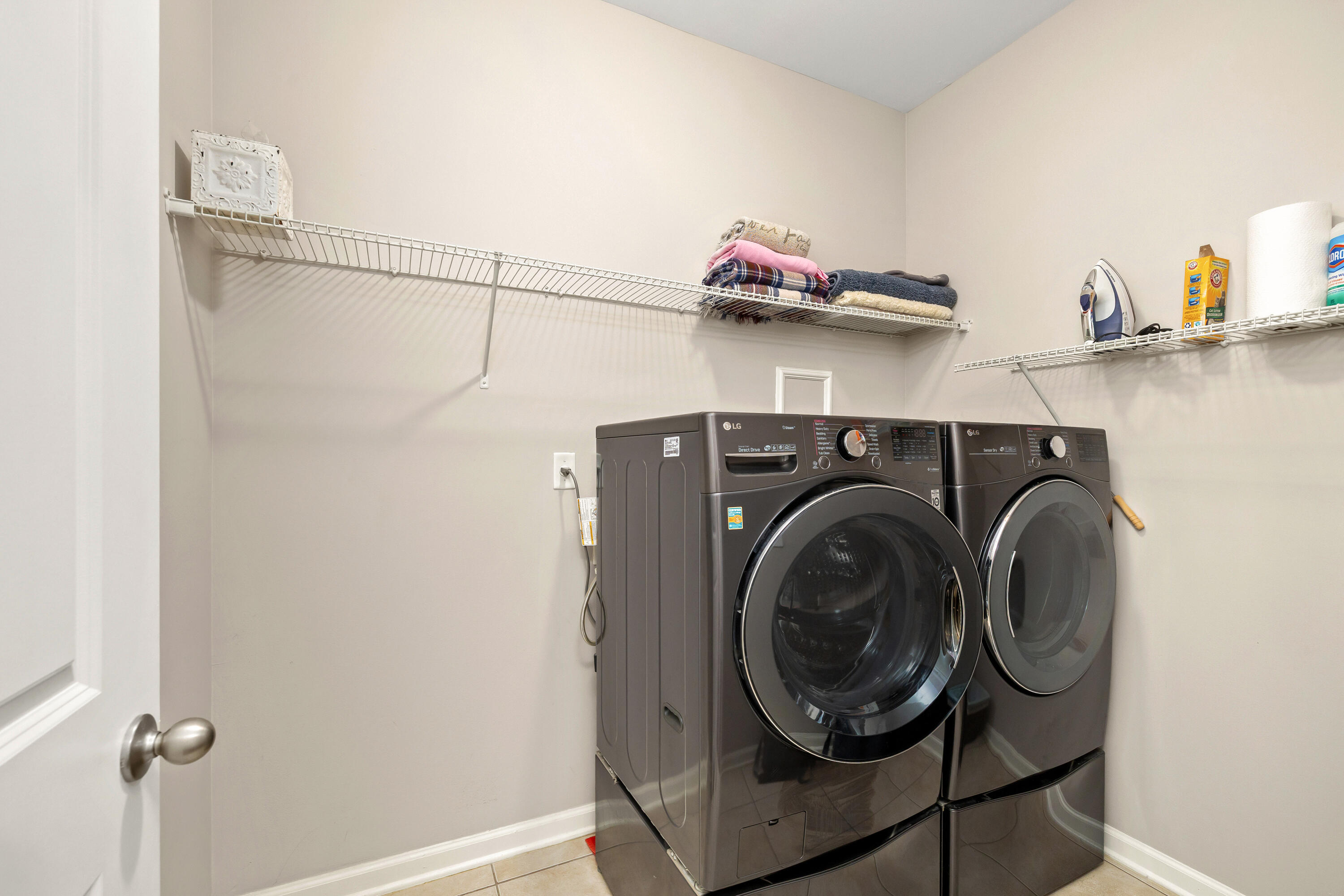 2412 Hummingbird Lane