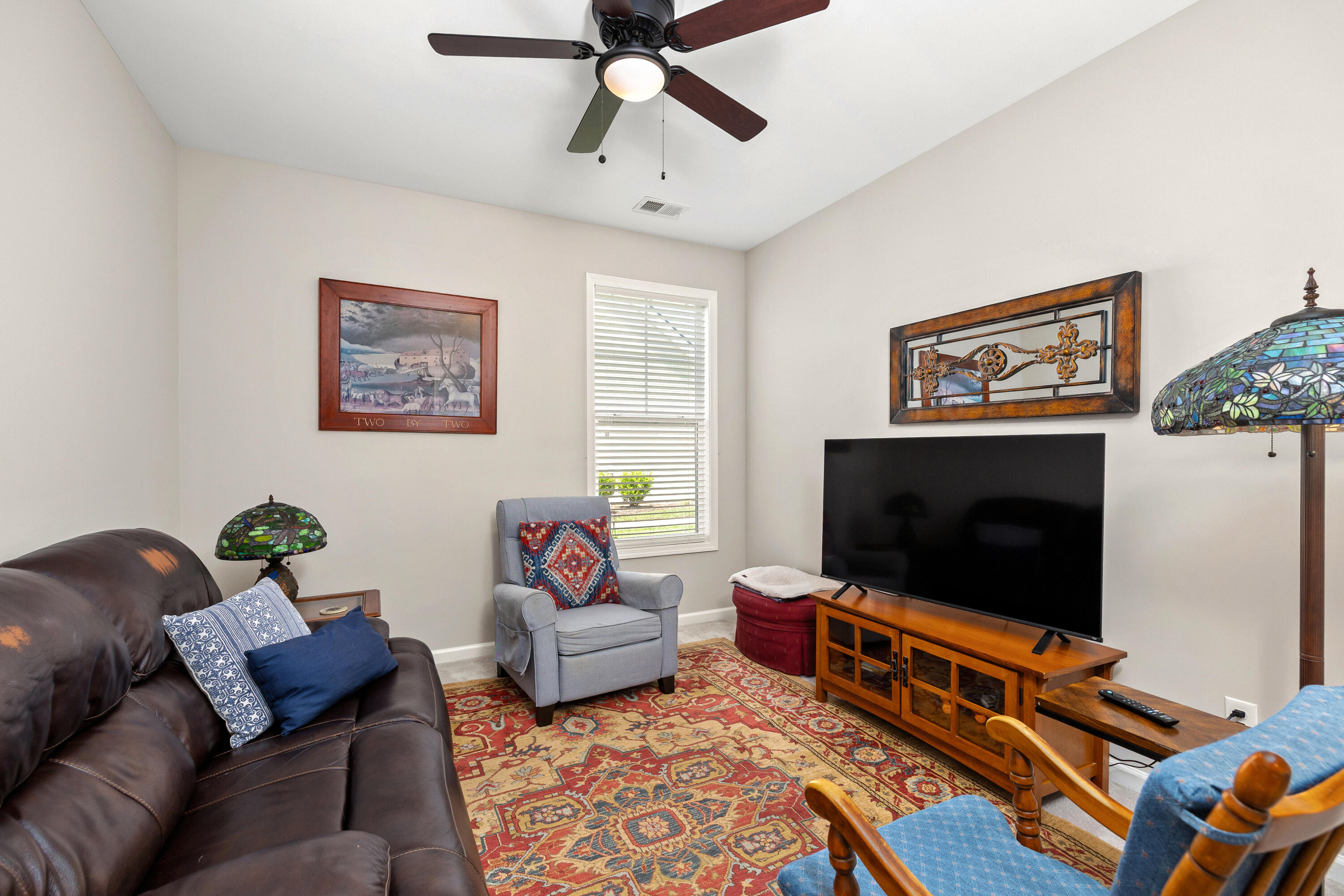 2412 Hummingbird Lane