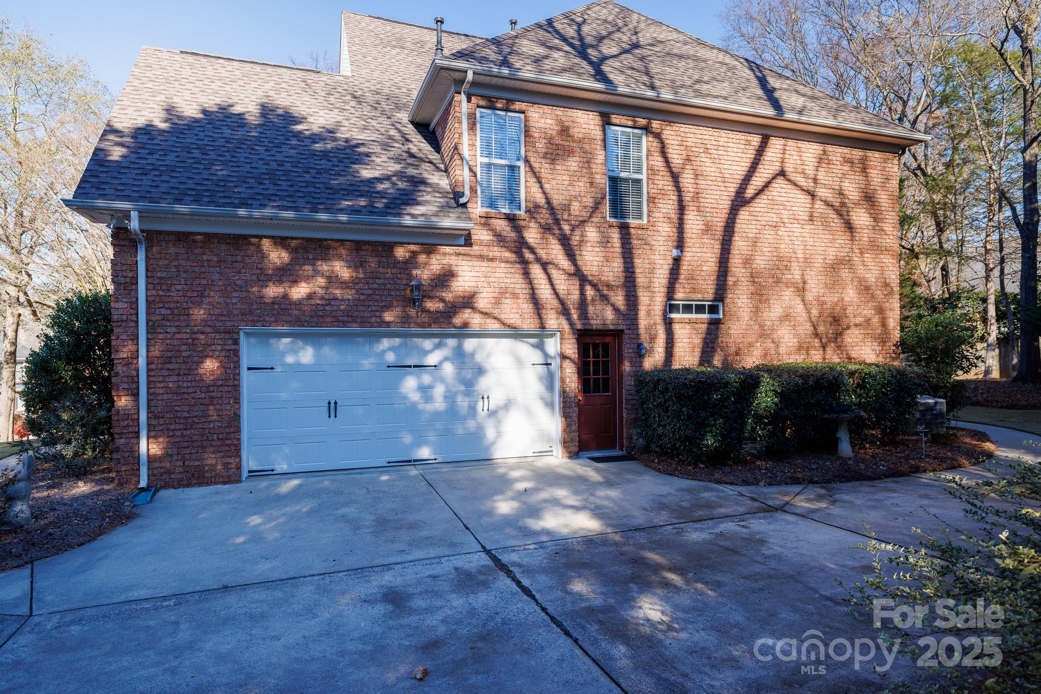 307 Abingdon Way