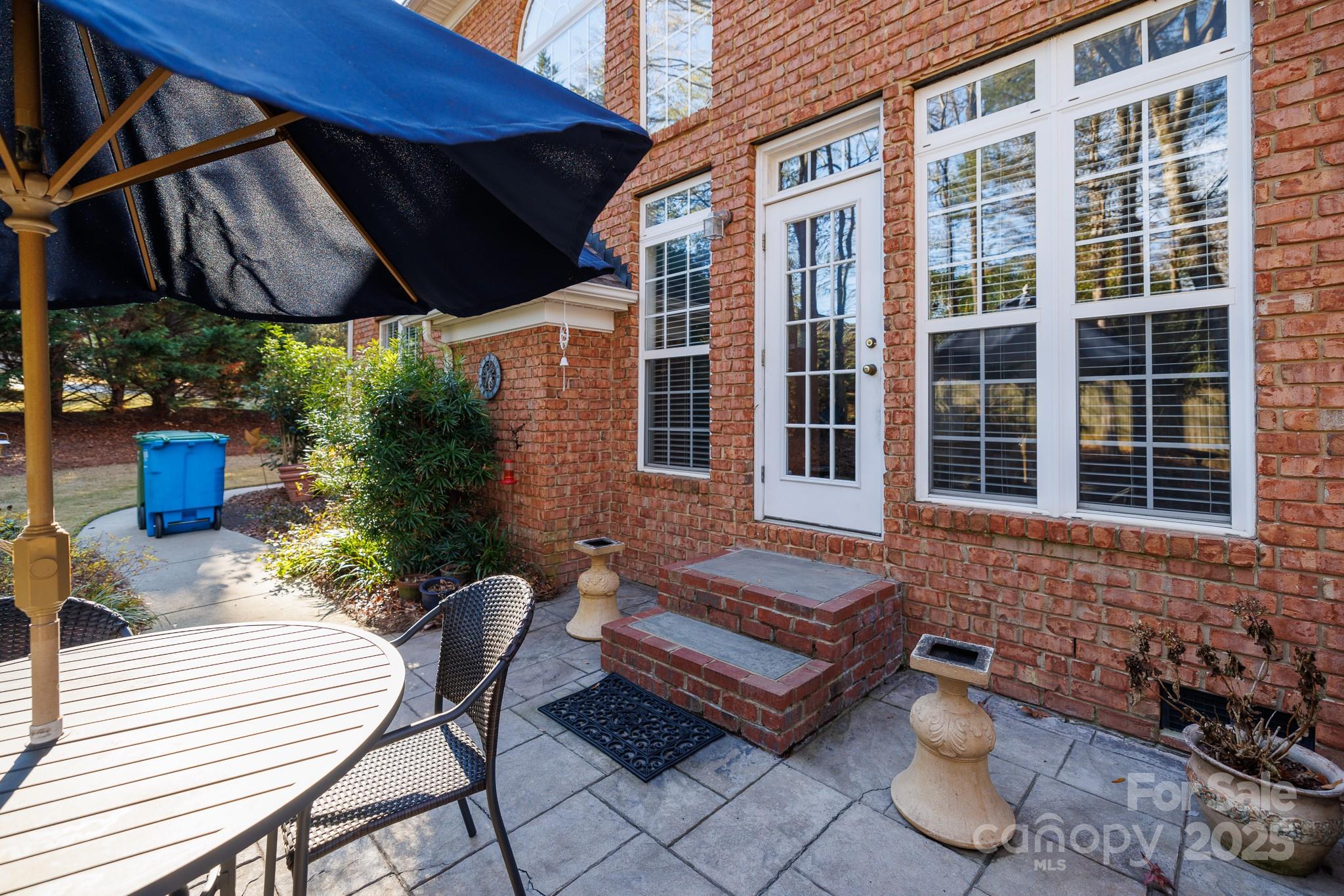 307 Abingdon Way