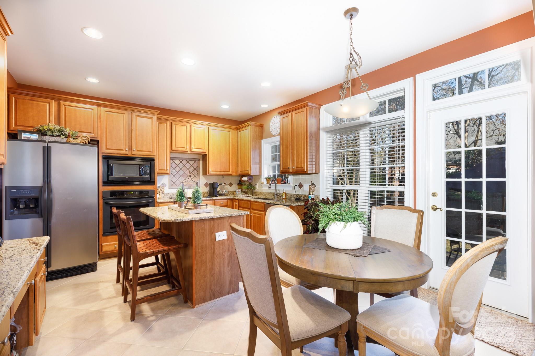 307 Abingdon Way