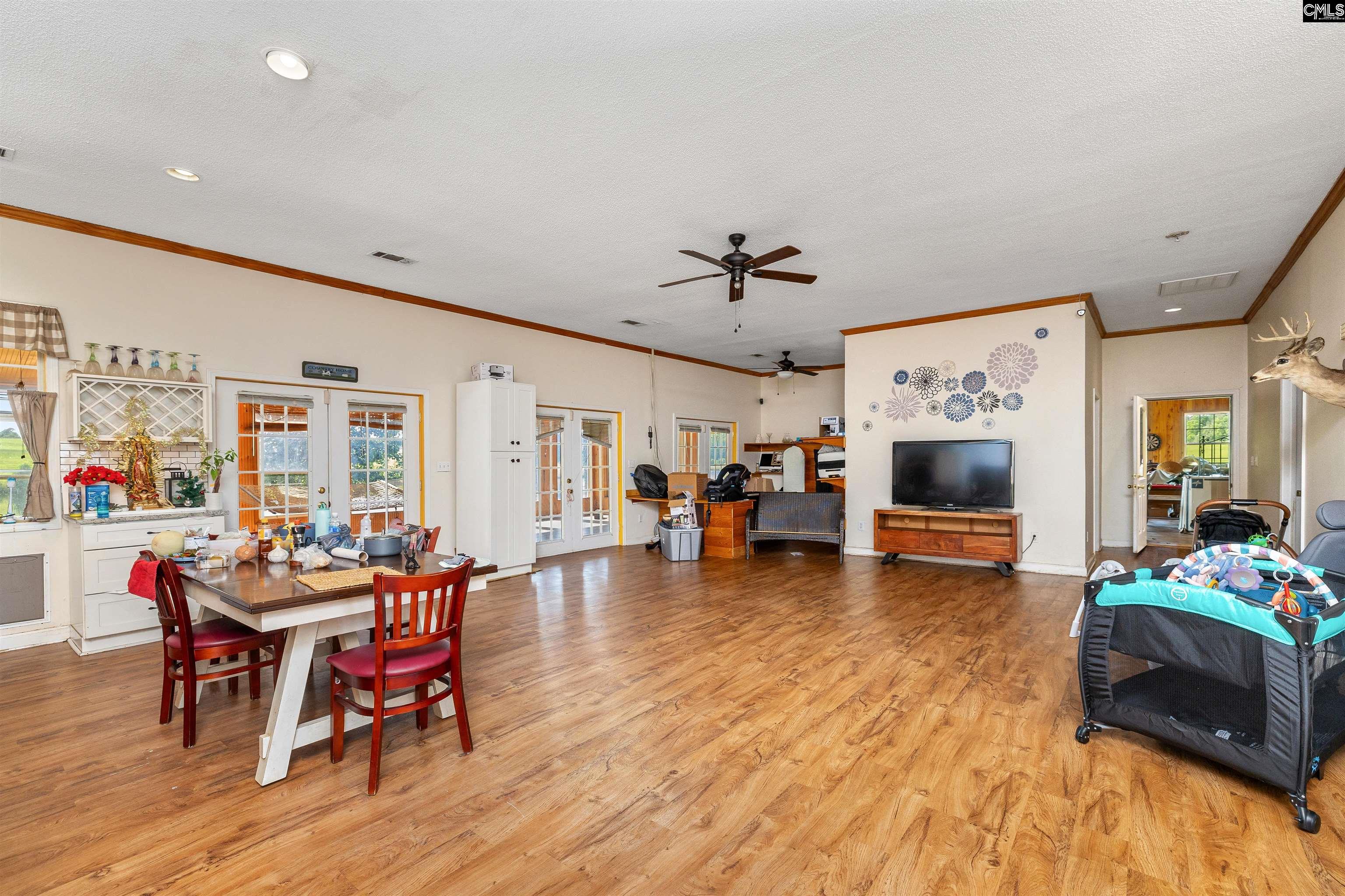 2366 Lockhart Rd