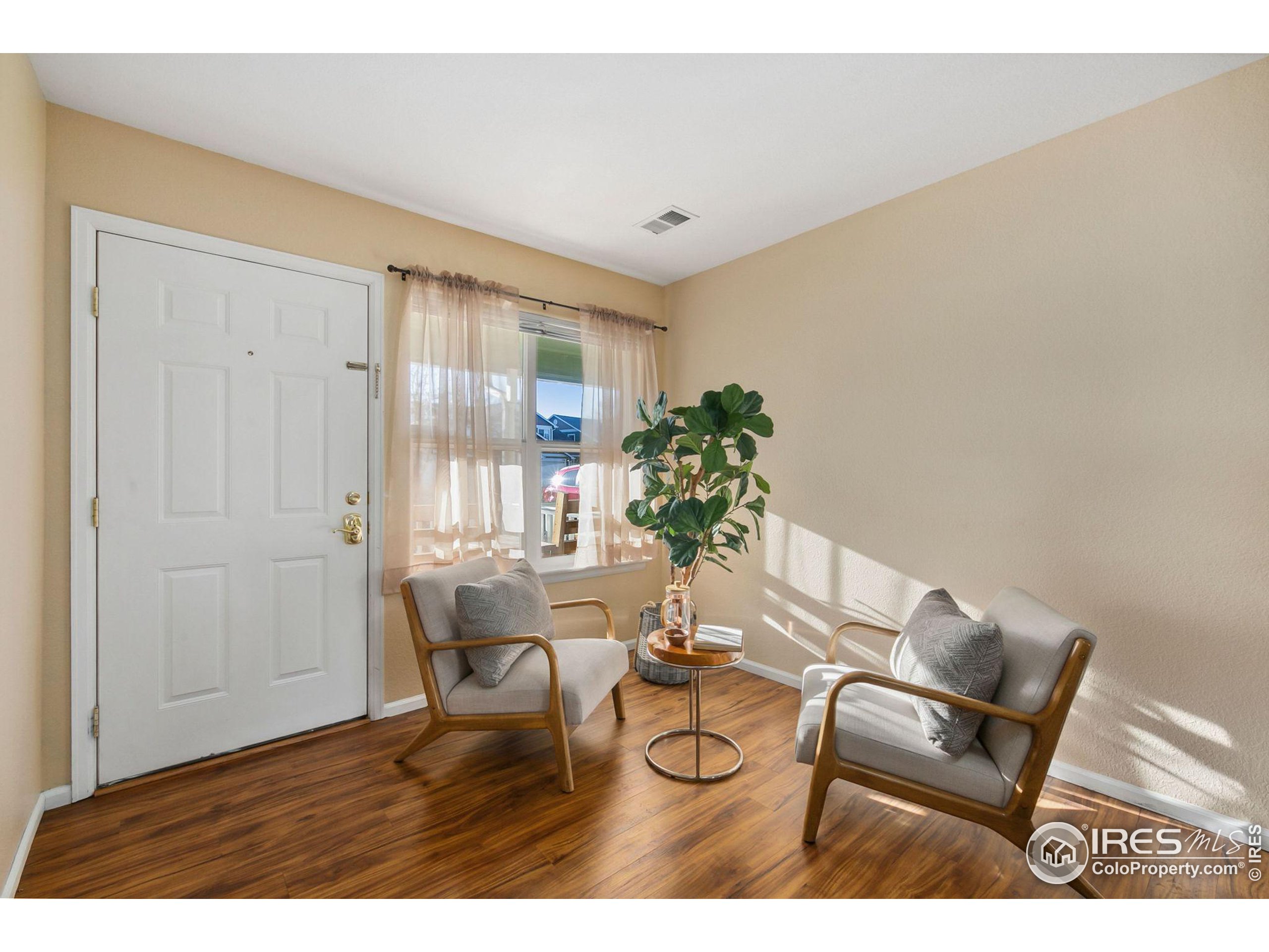 721 Waterglen Dr E-116