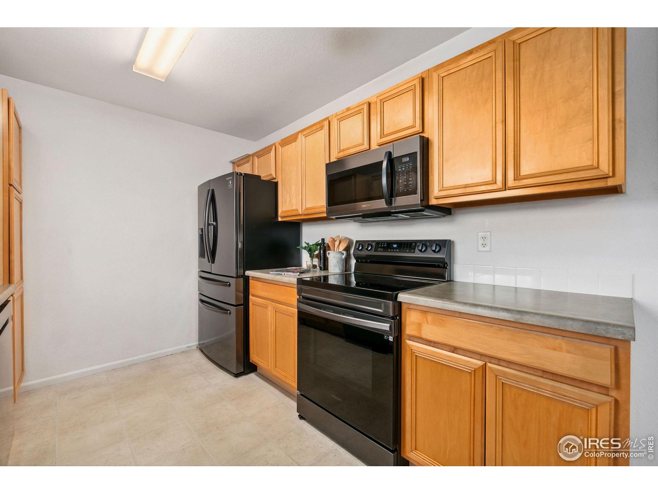 721 Waterglen Dr E-116