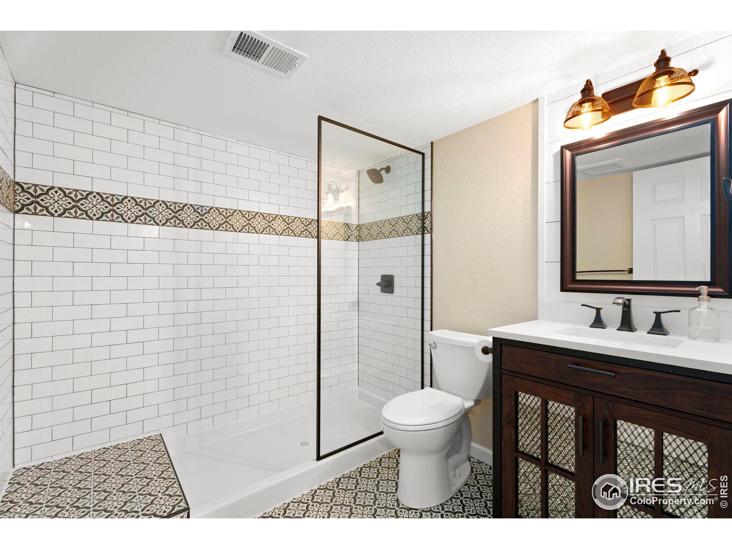 2090 Blue Mountain Rd