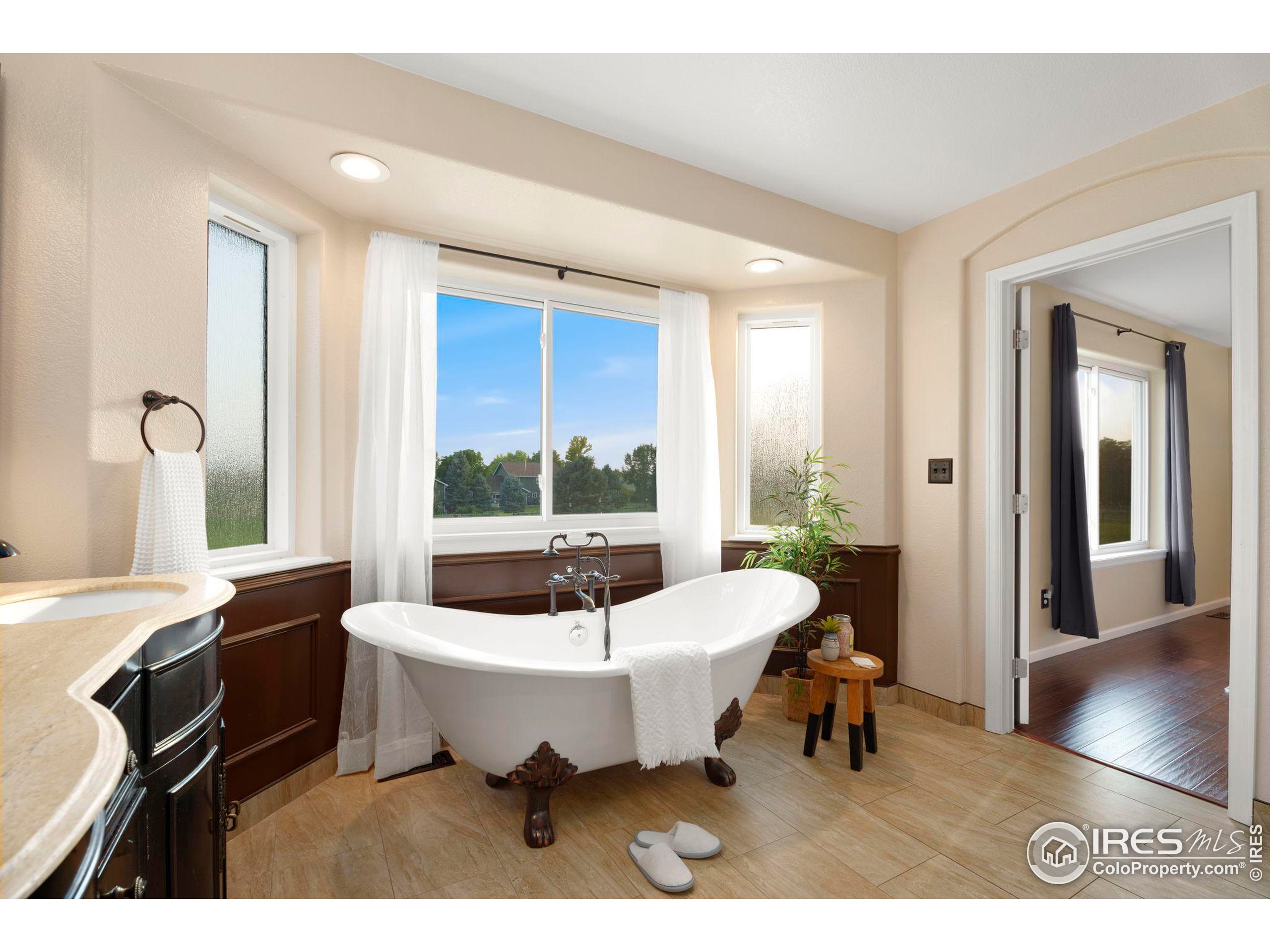 2090 Blue Mountain Rd