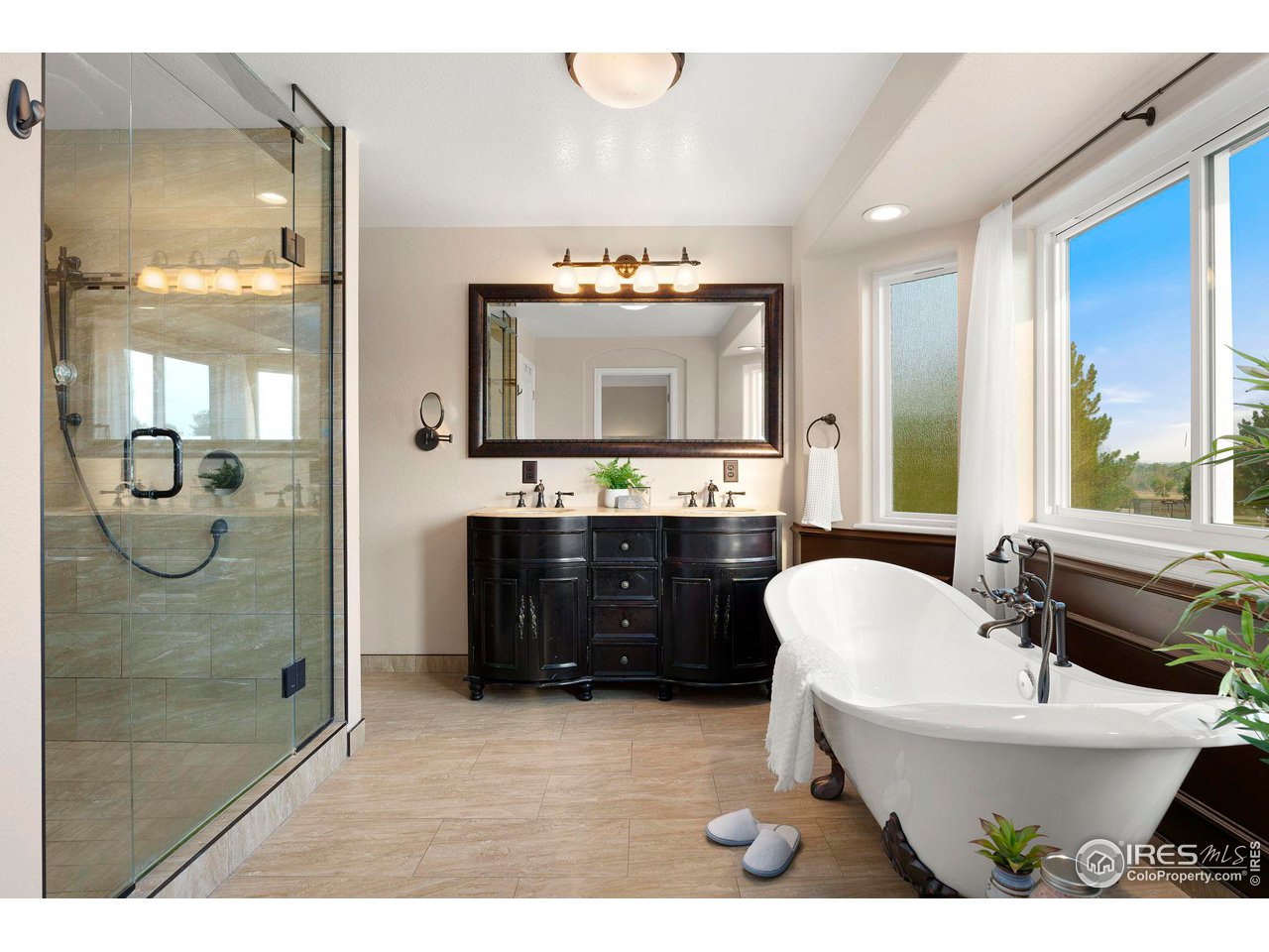 2090 Blue Mountain Rd