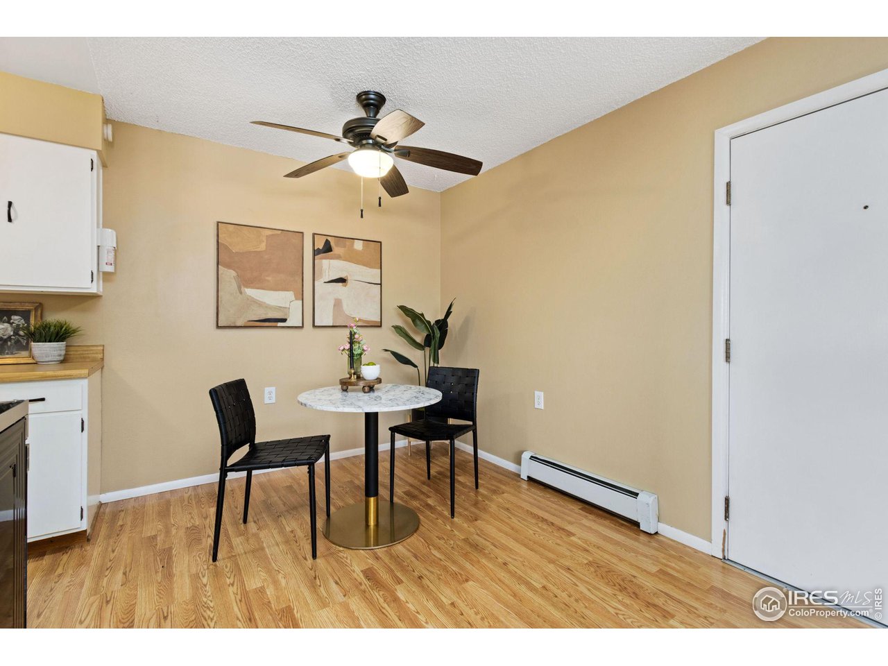 512 E Monroe Dr C338