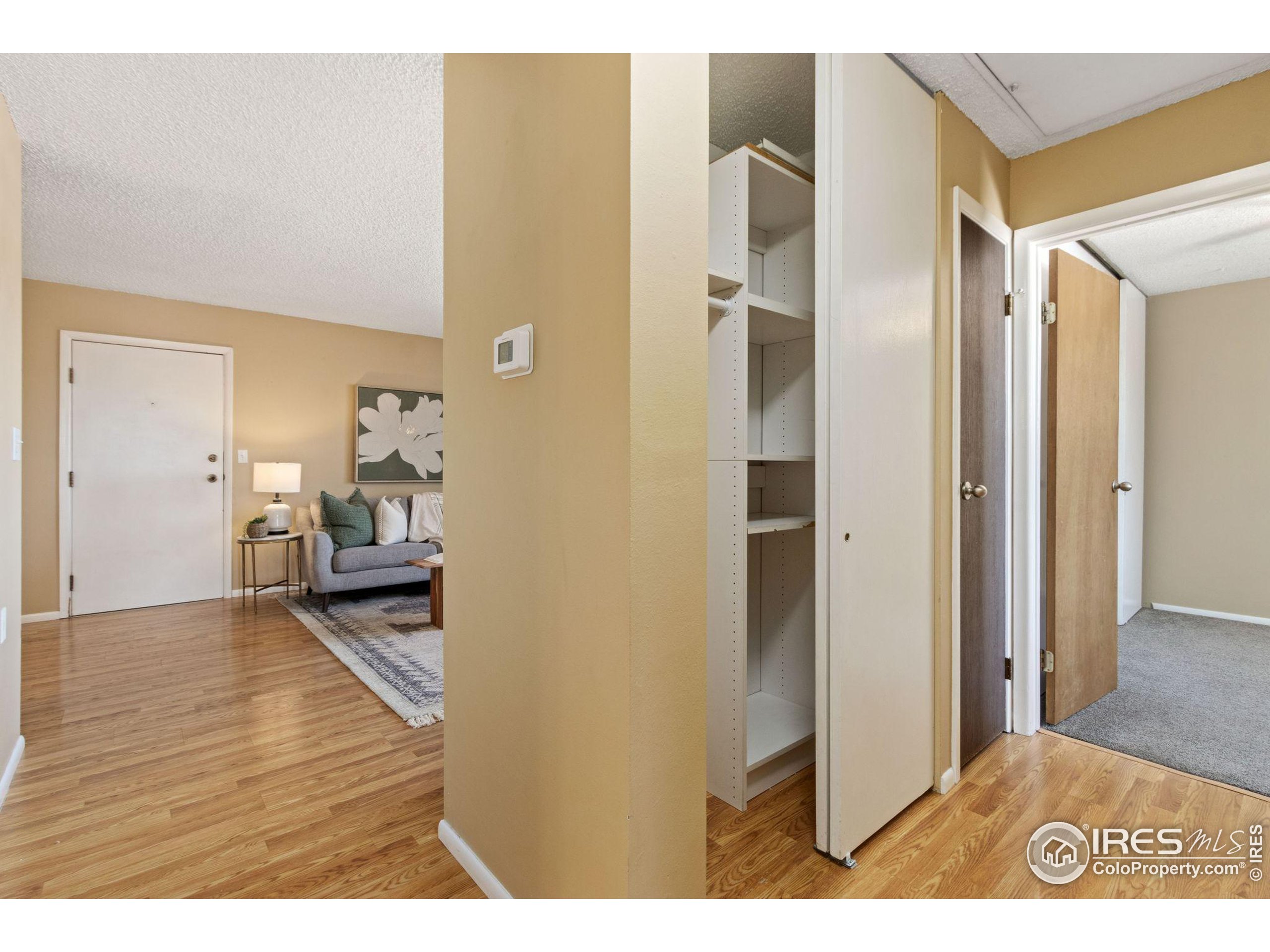 512 E Monroe Dr C338