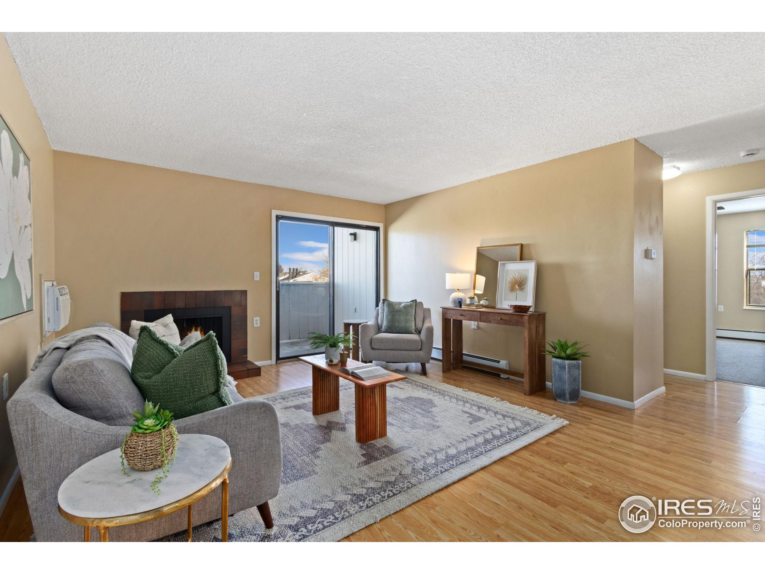 512 E Monroe Dr C338