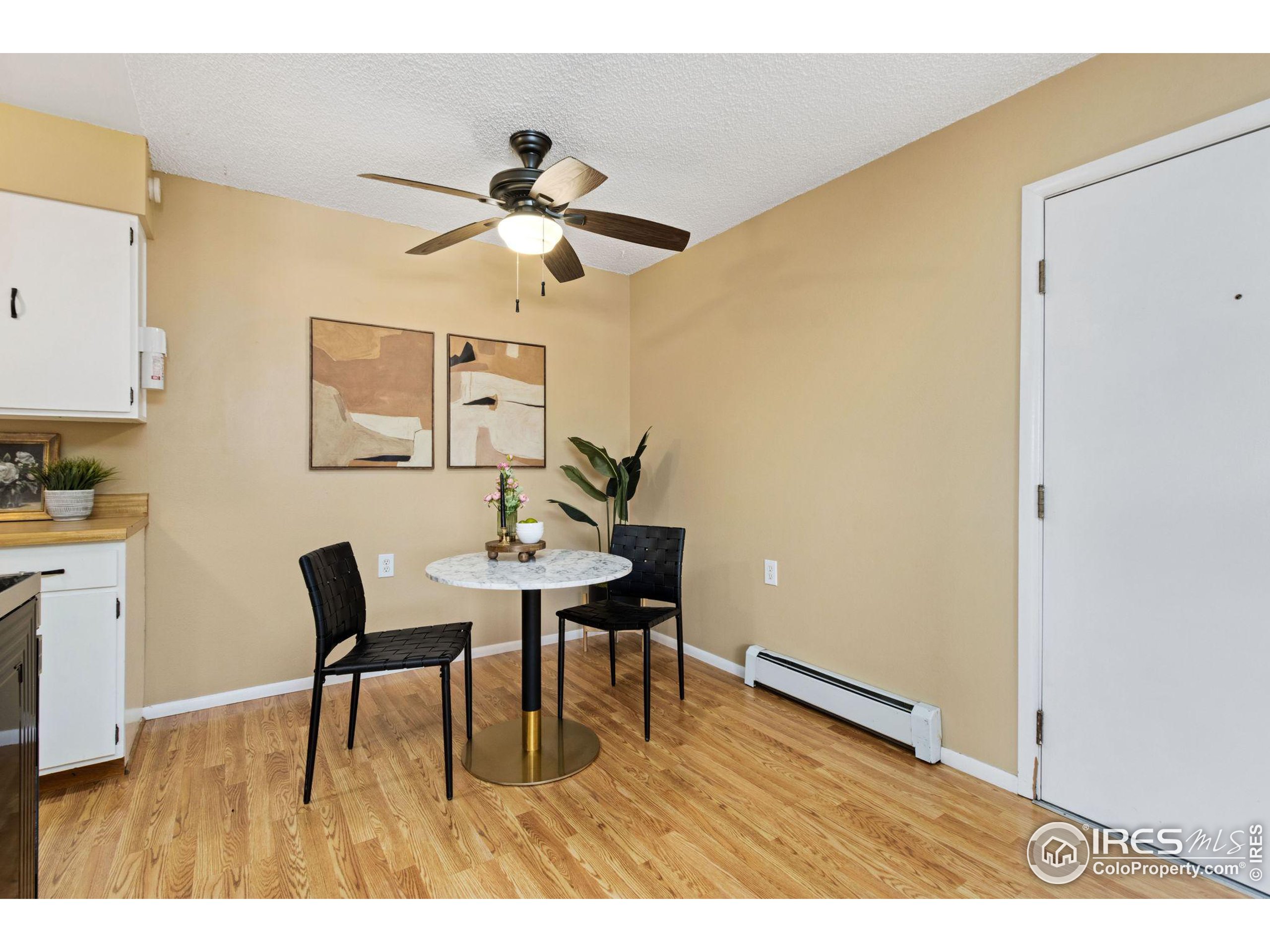 512 E Monroe Dr C338