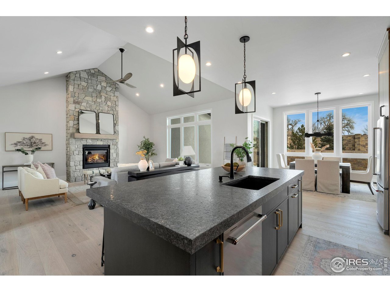 6408 Foundry Ct
