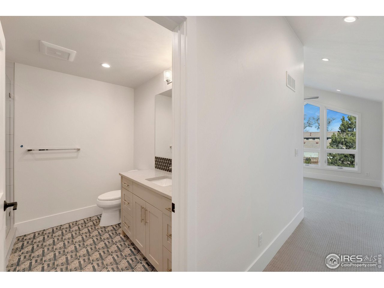 6398 Foundry Ct