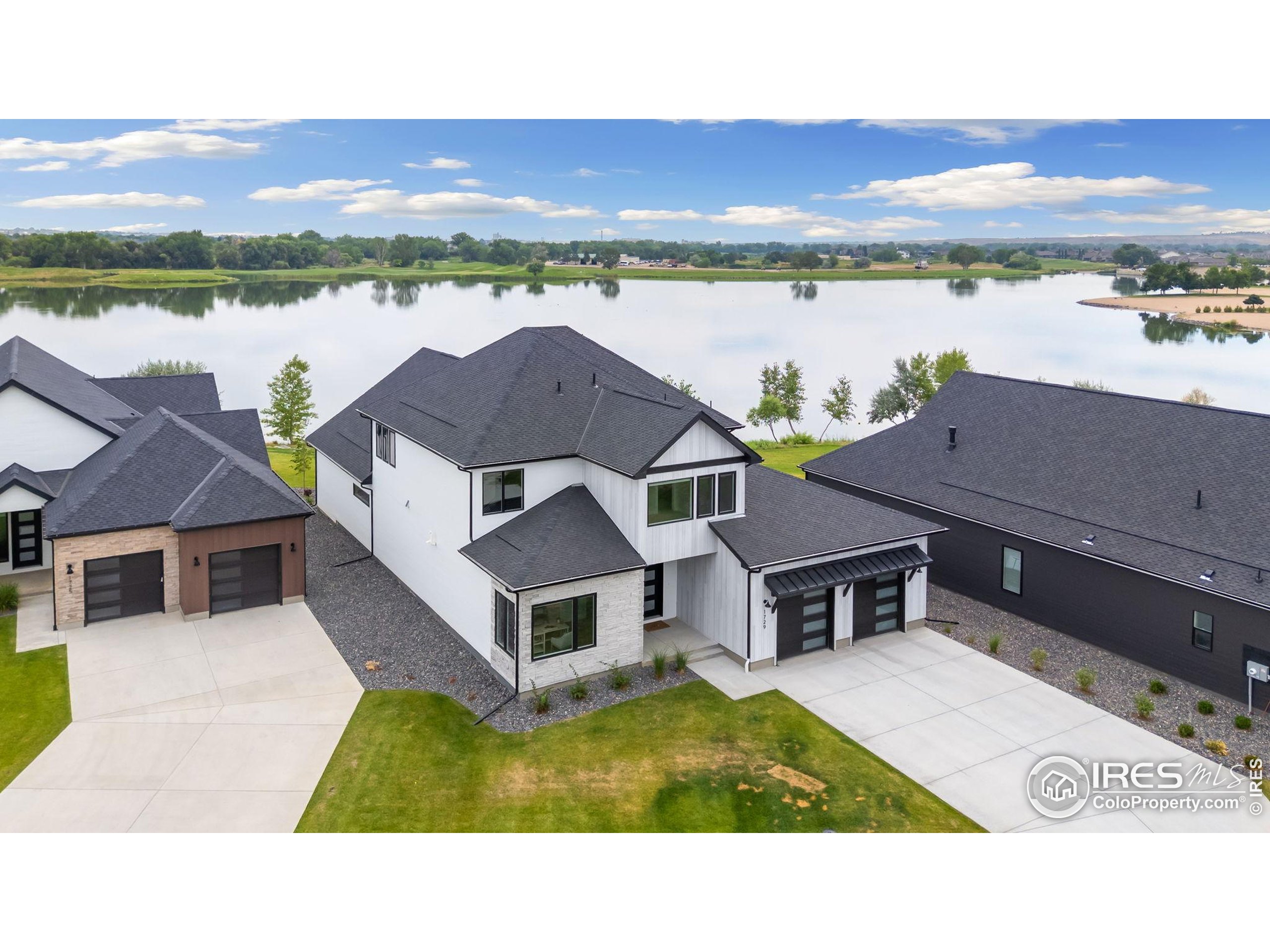 1729 Beachside Dr