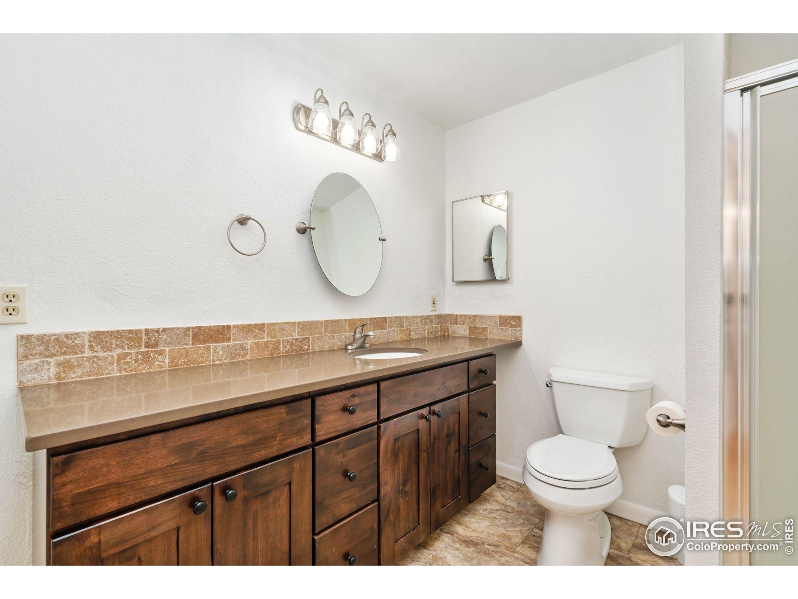 4331 W 16th St Rd