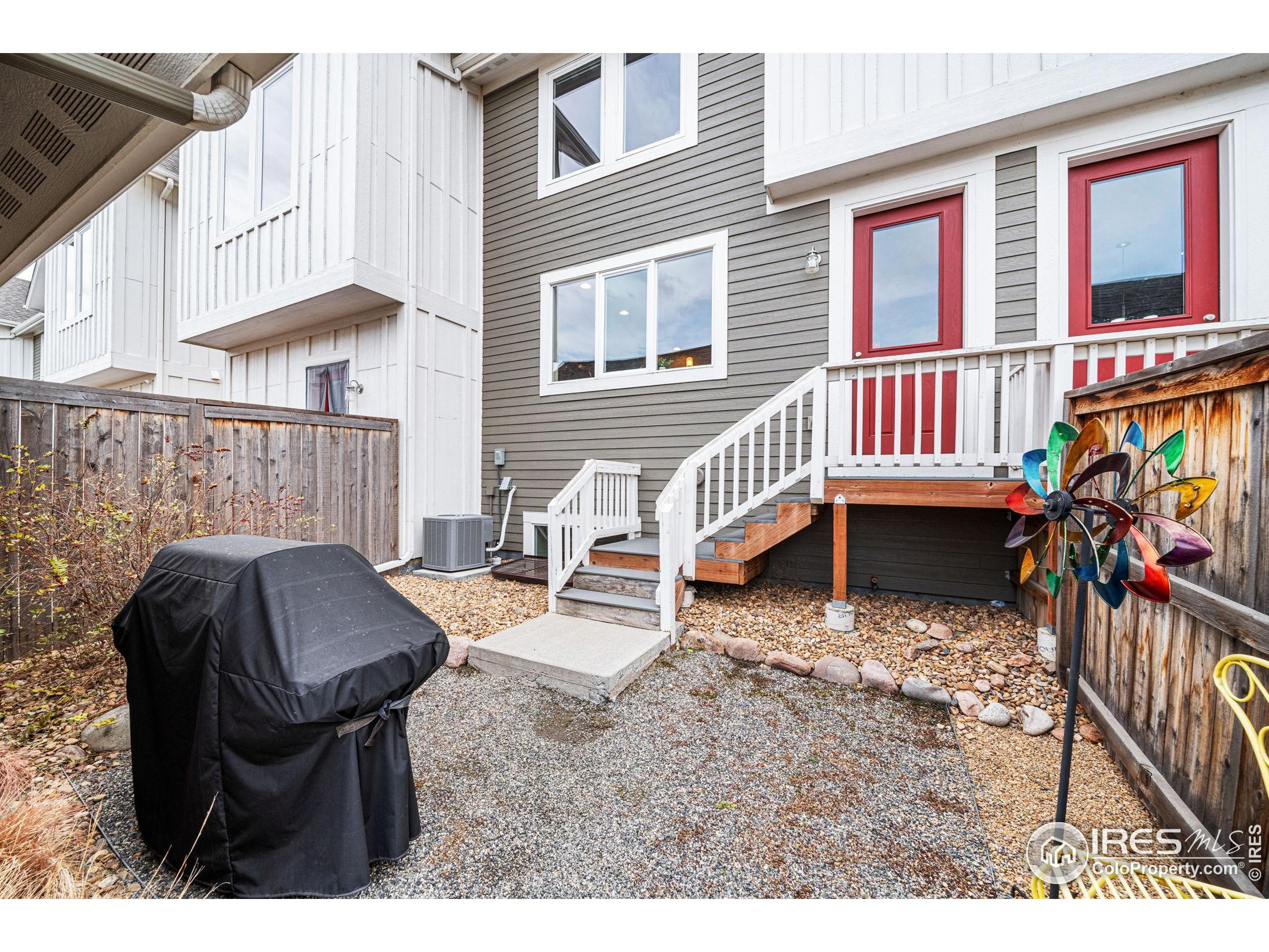 1120 Little Branch Ln