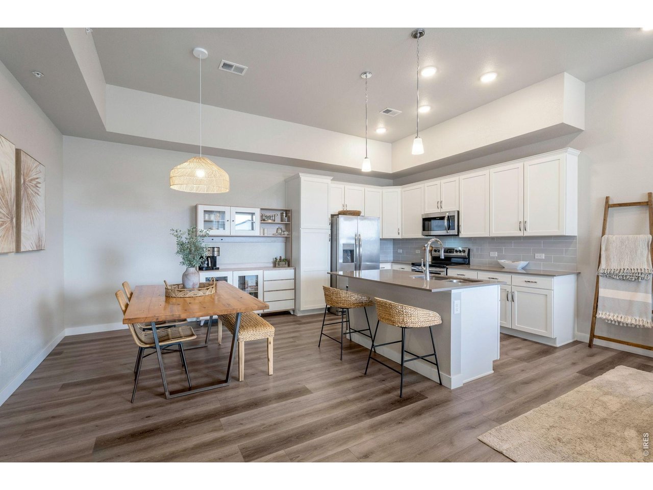 4185 N Park Dr 200