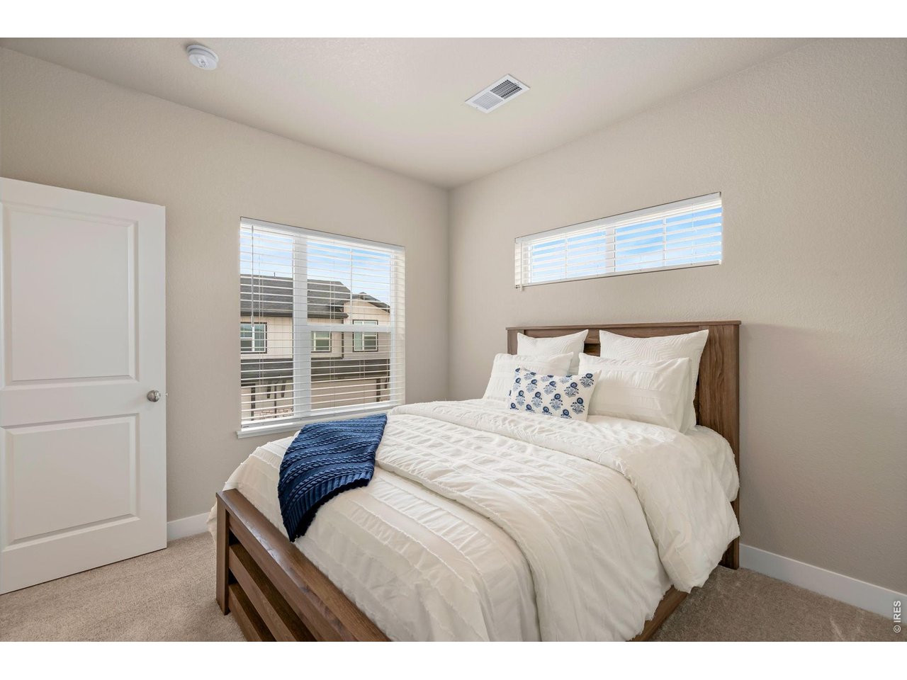 6826 School House Dr 204