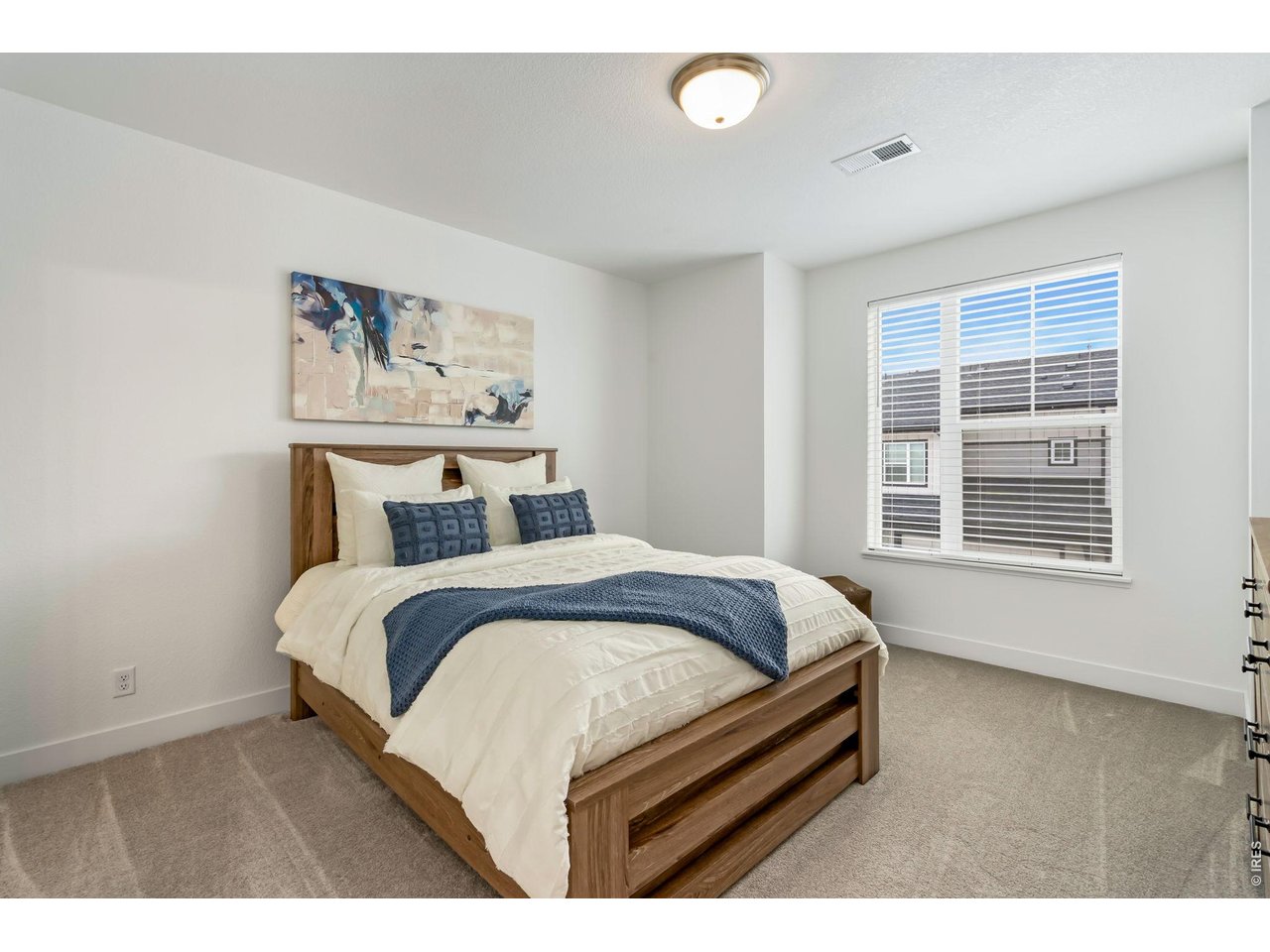 6826 School House Dr 204