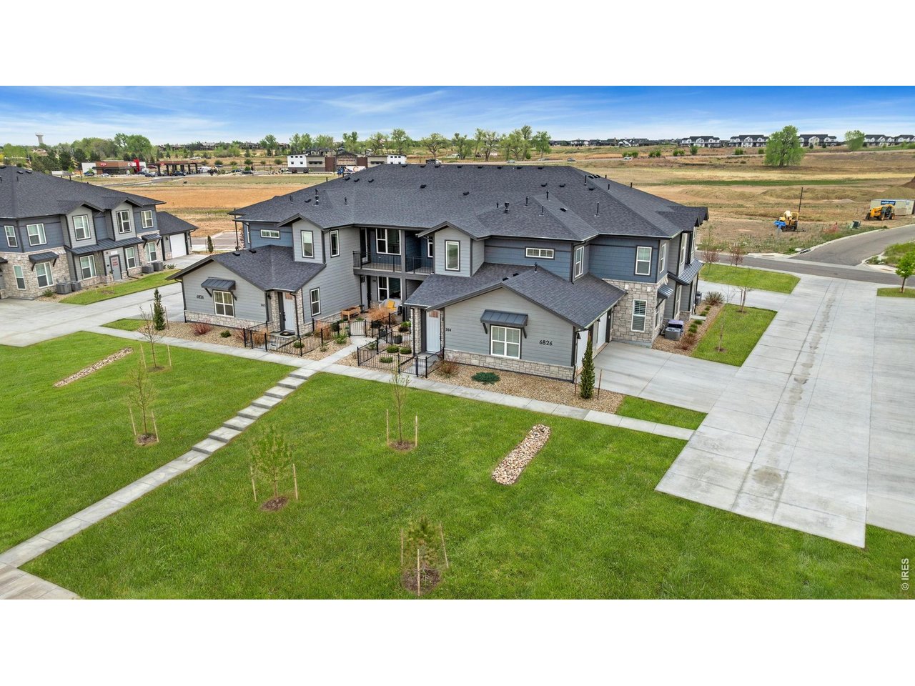 6826 School House Dr 204