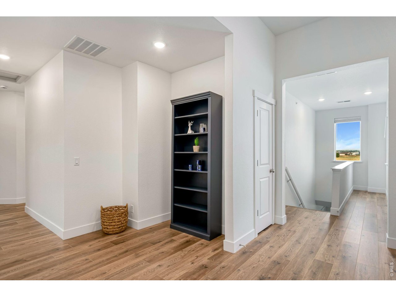 6826 School House Dr 204