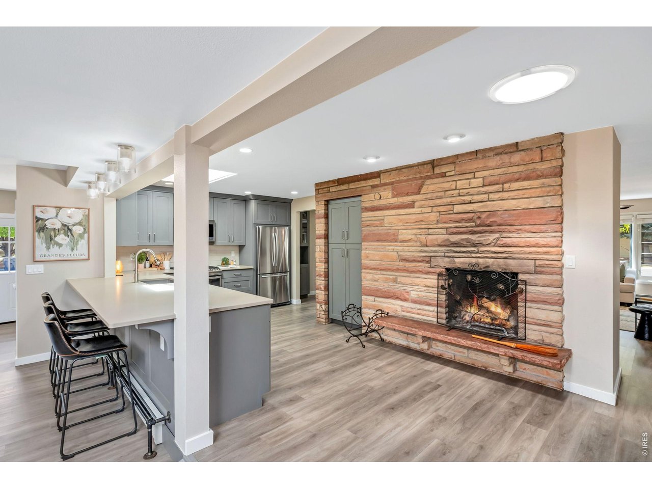 2224 Vassar Ave