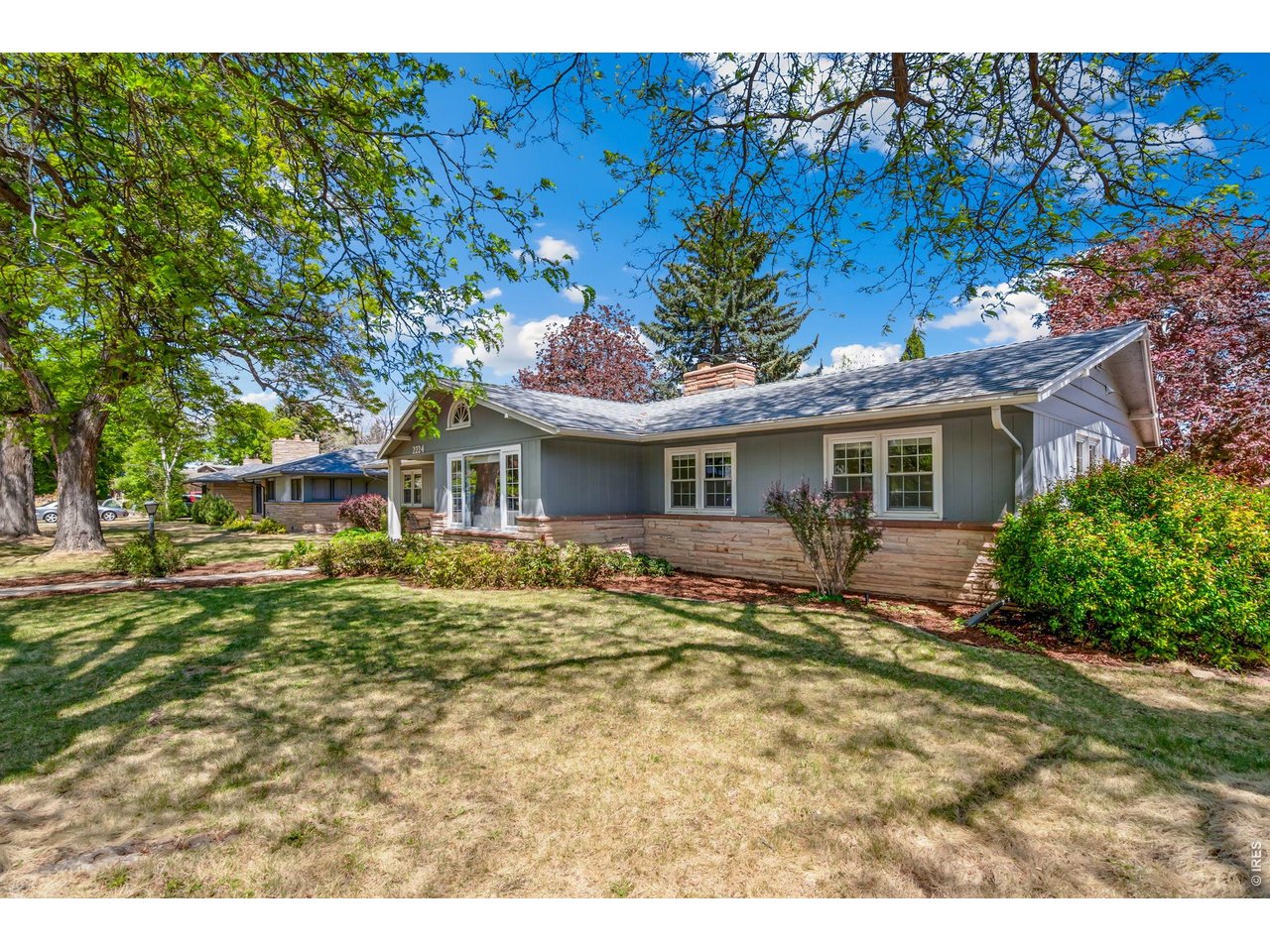 2224 Vassar Ave