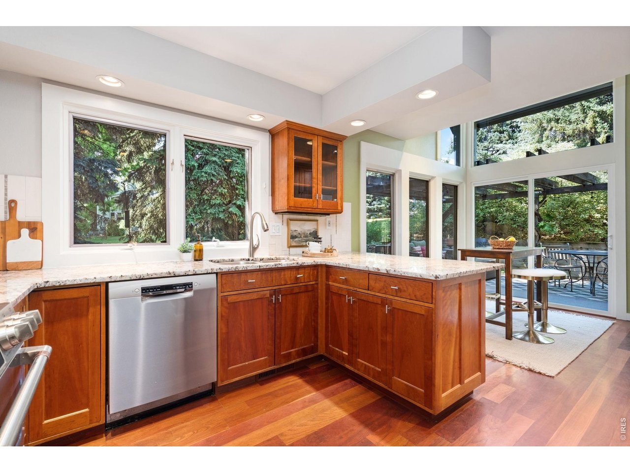 706 Sandpiper Pt