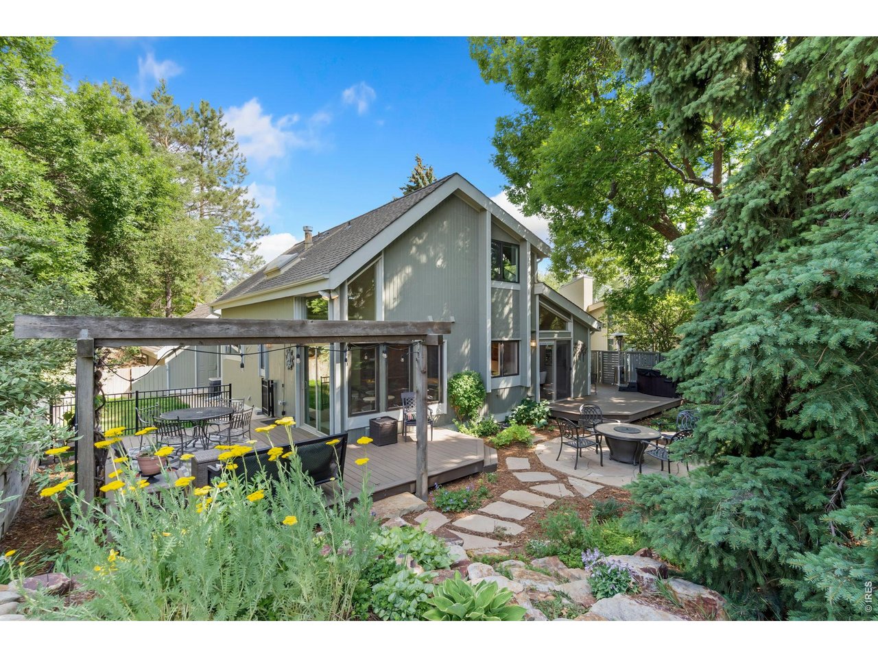 706 Sandpiper Pt