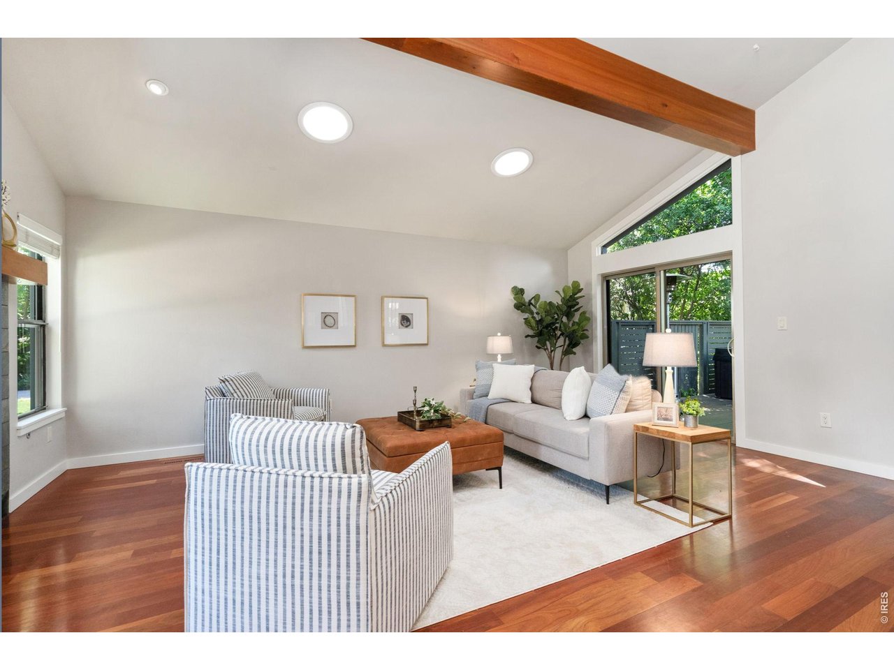 706 Sandpiper Pt