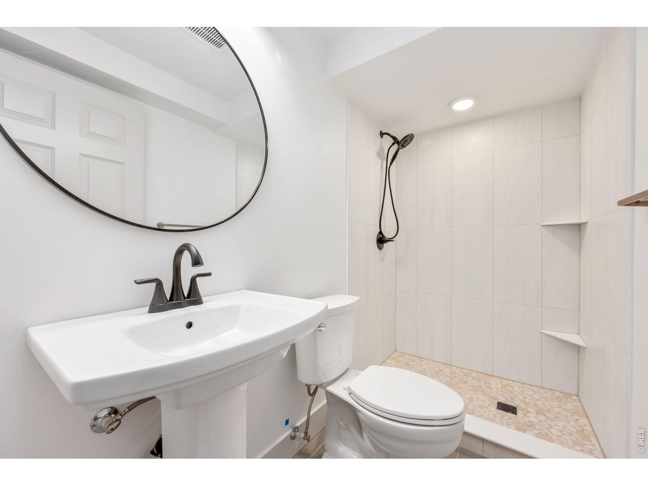 4100 Mount Vernon Ct