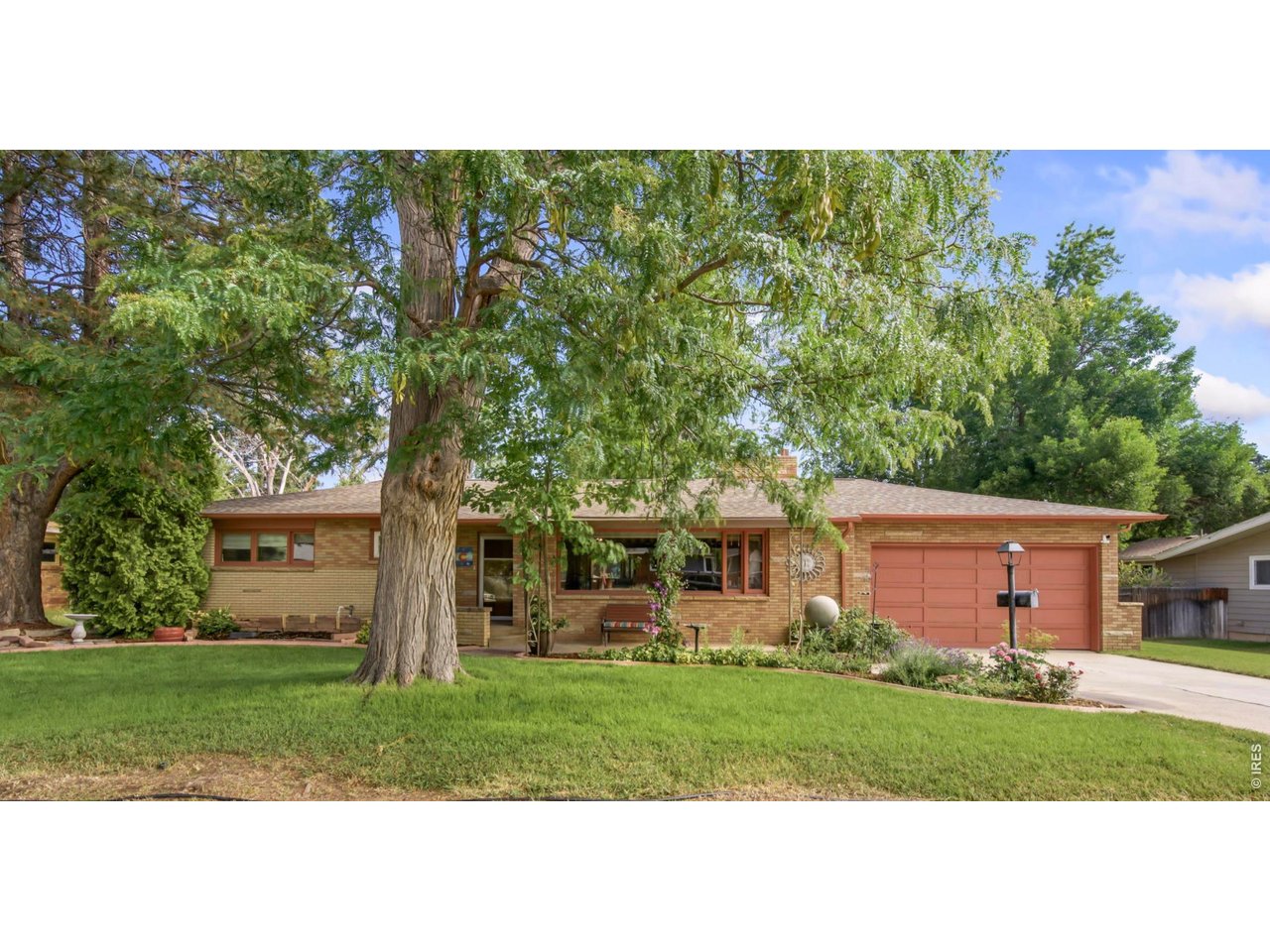 1309 Loch Mount Dr