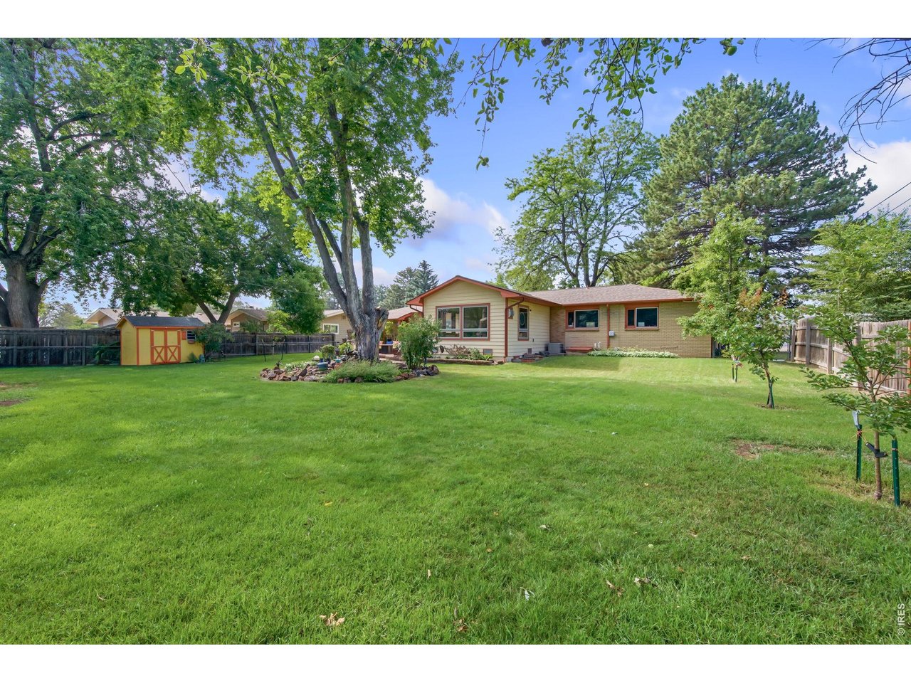 1309 Loch Mount Dr