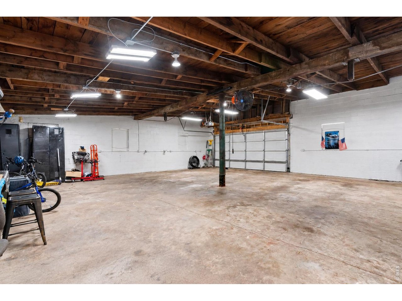 201 E 4th Ave