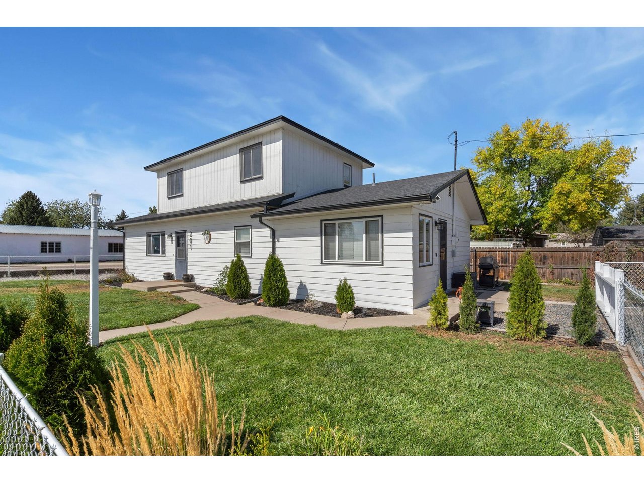 201 E 4th Ave