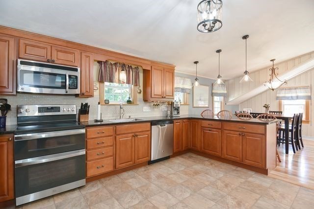127 Haverhill Rd